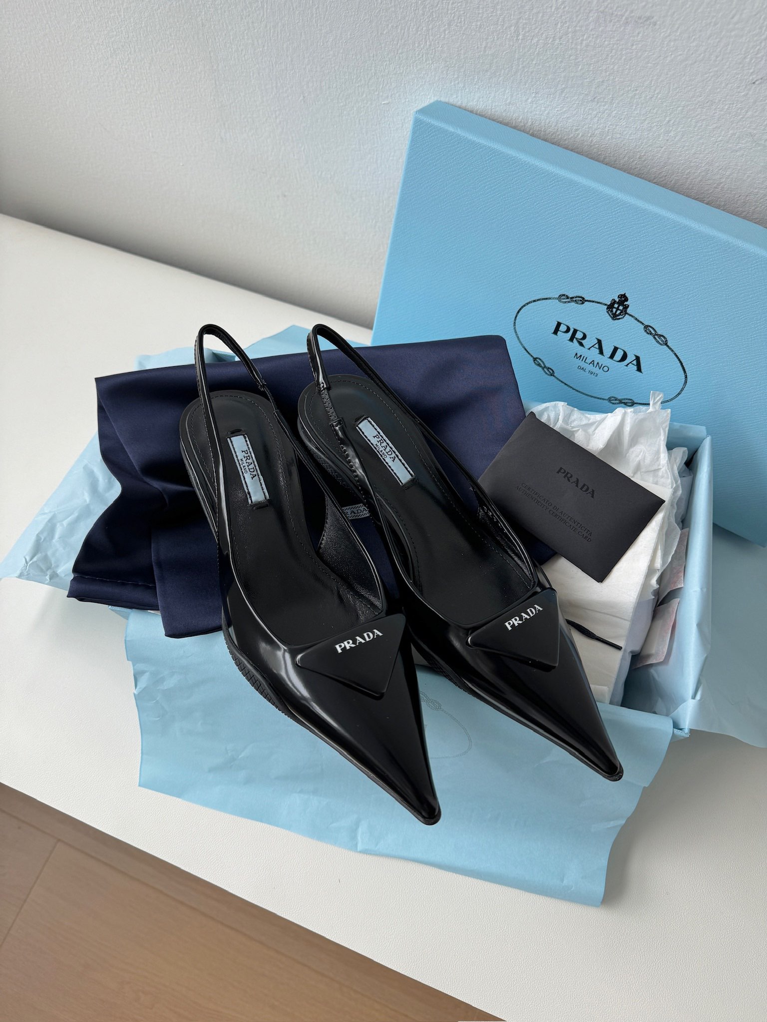 프라다 Prada 하이힐 샌들