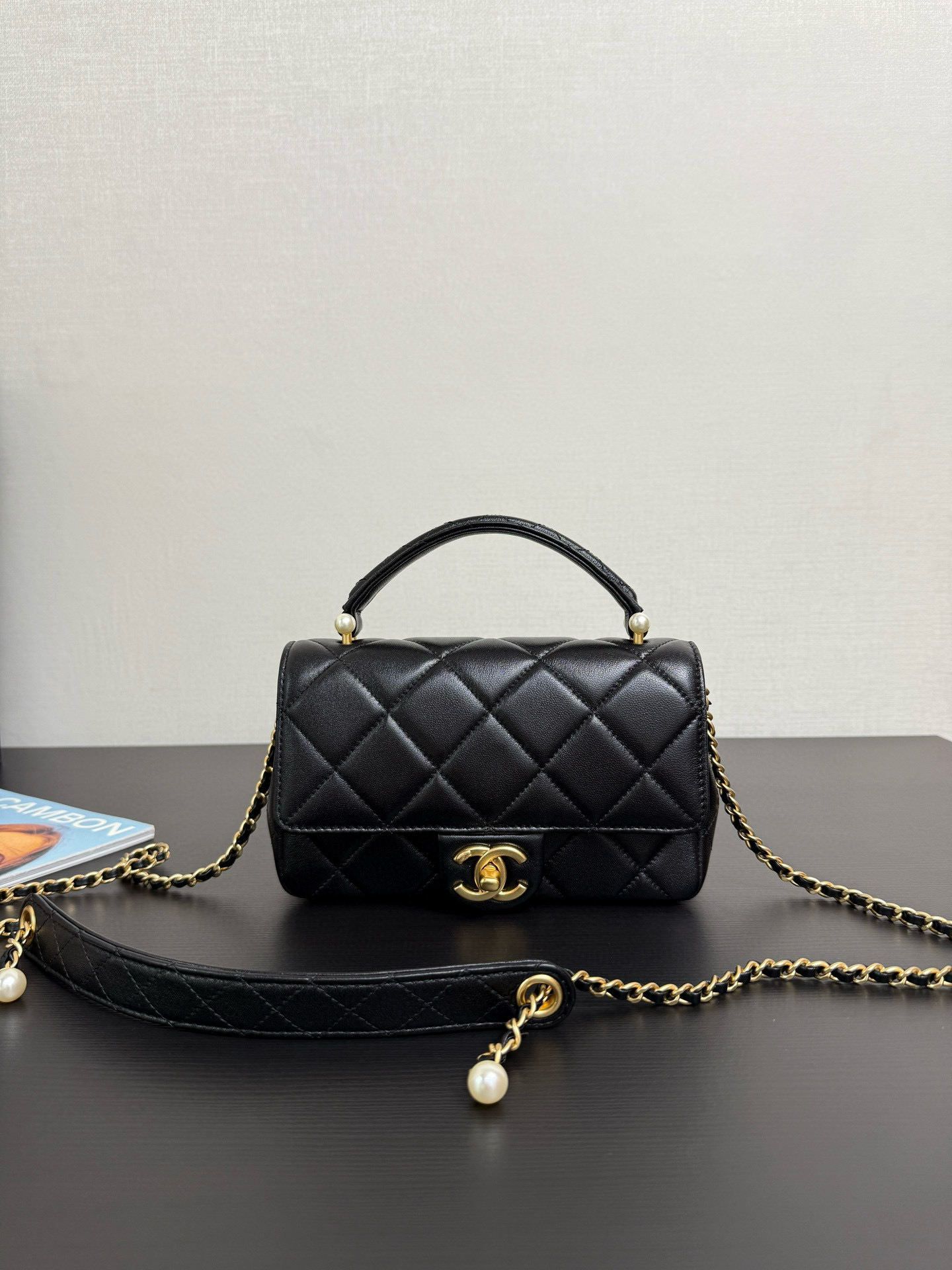 샤넬 Chanel 25p Mini Flap Bag with Top Handle 99458 Black 20cm