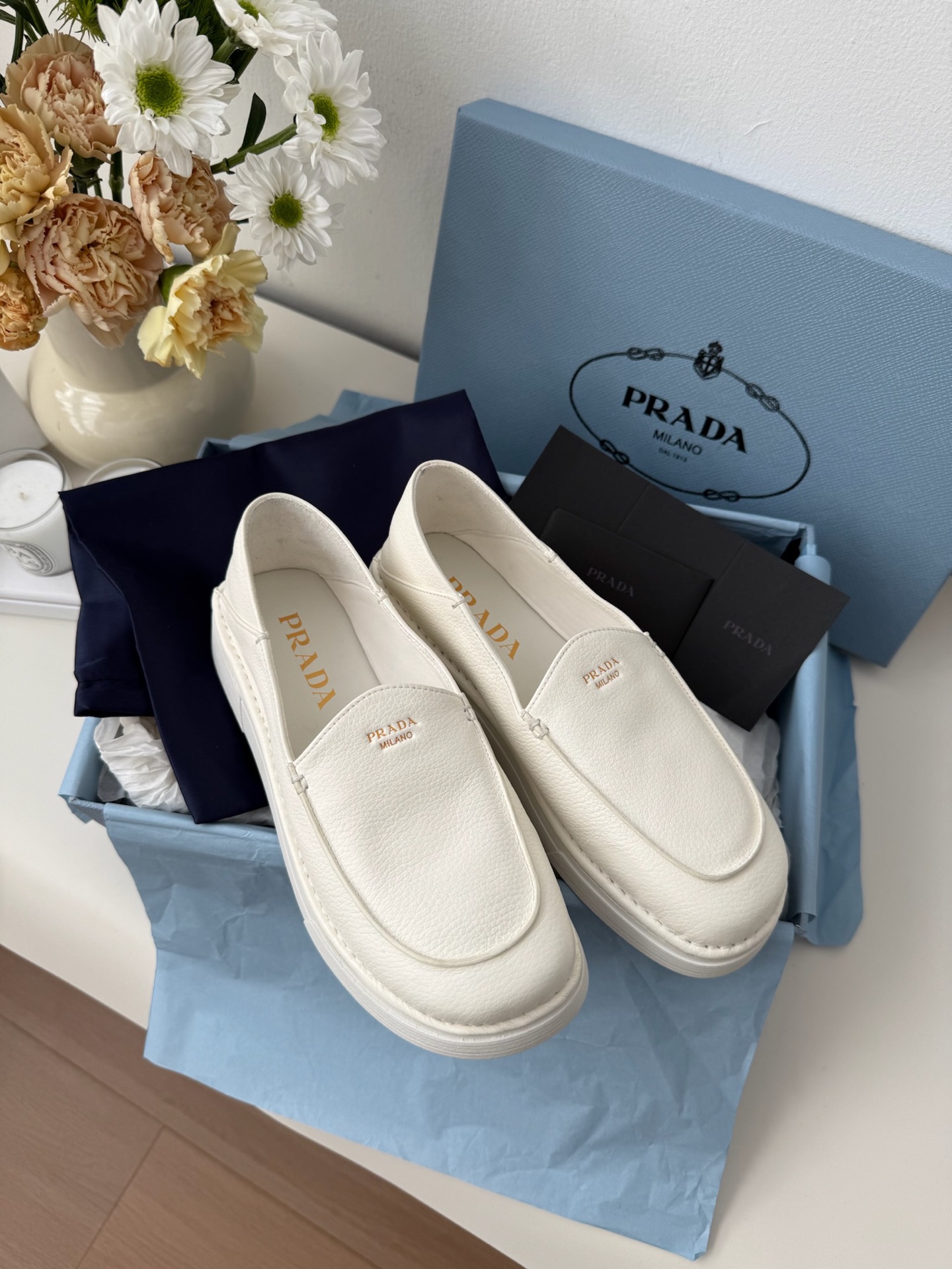 프라다 Prada 로퍼