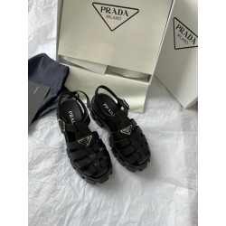 프라다 Prada 샌들