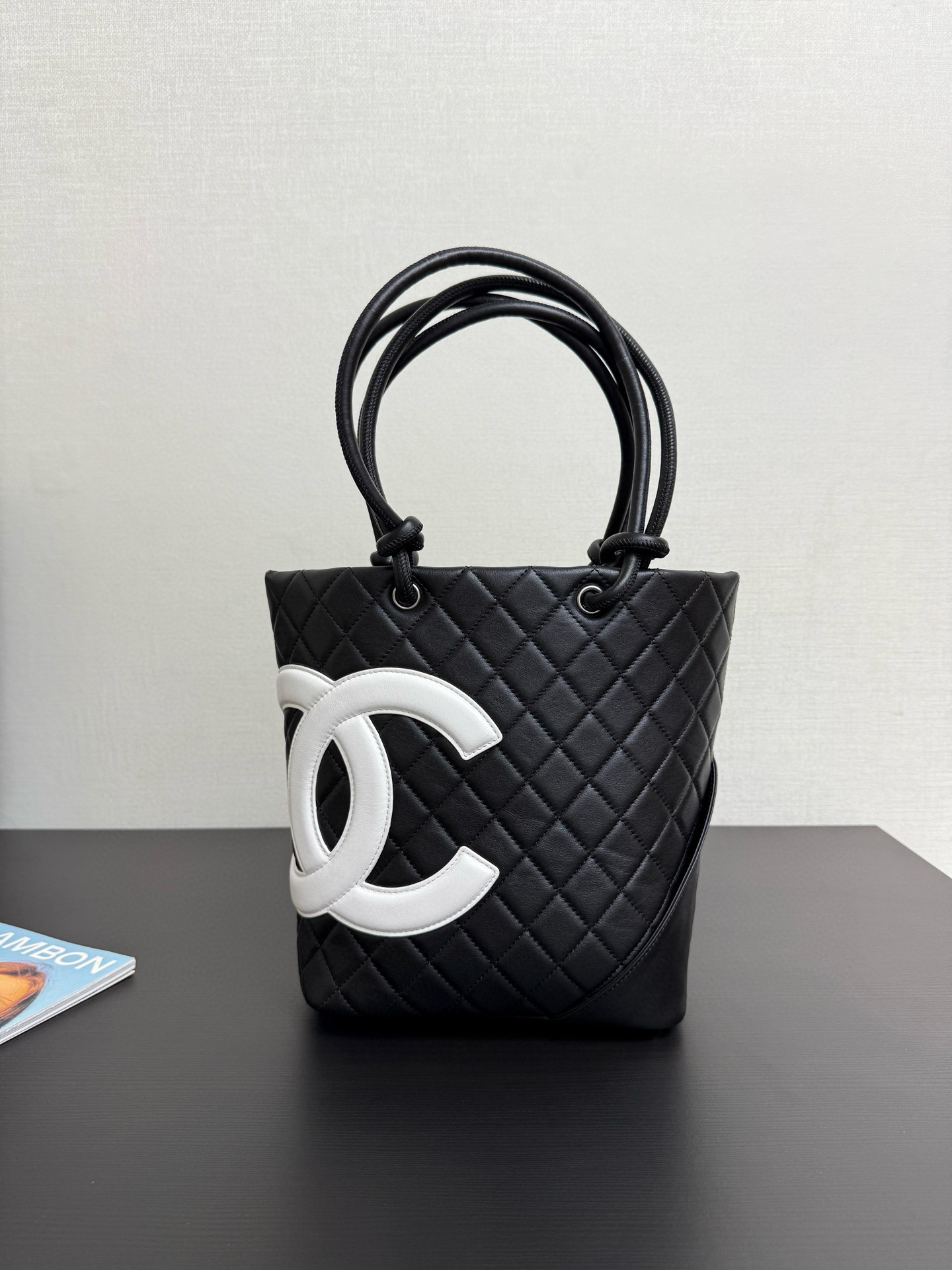 샤넬 Chanel A29793 Cambon Line Black 21cm