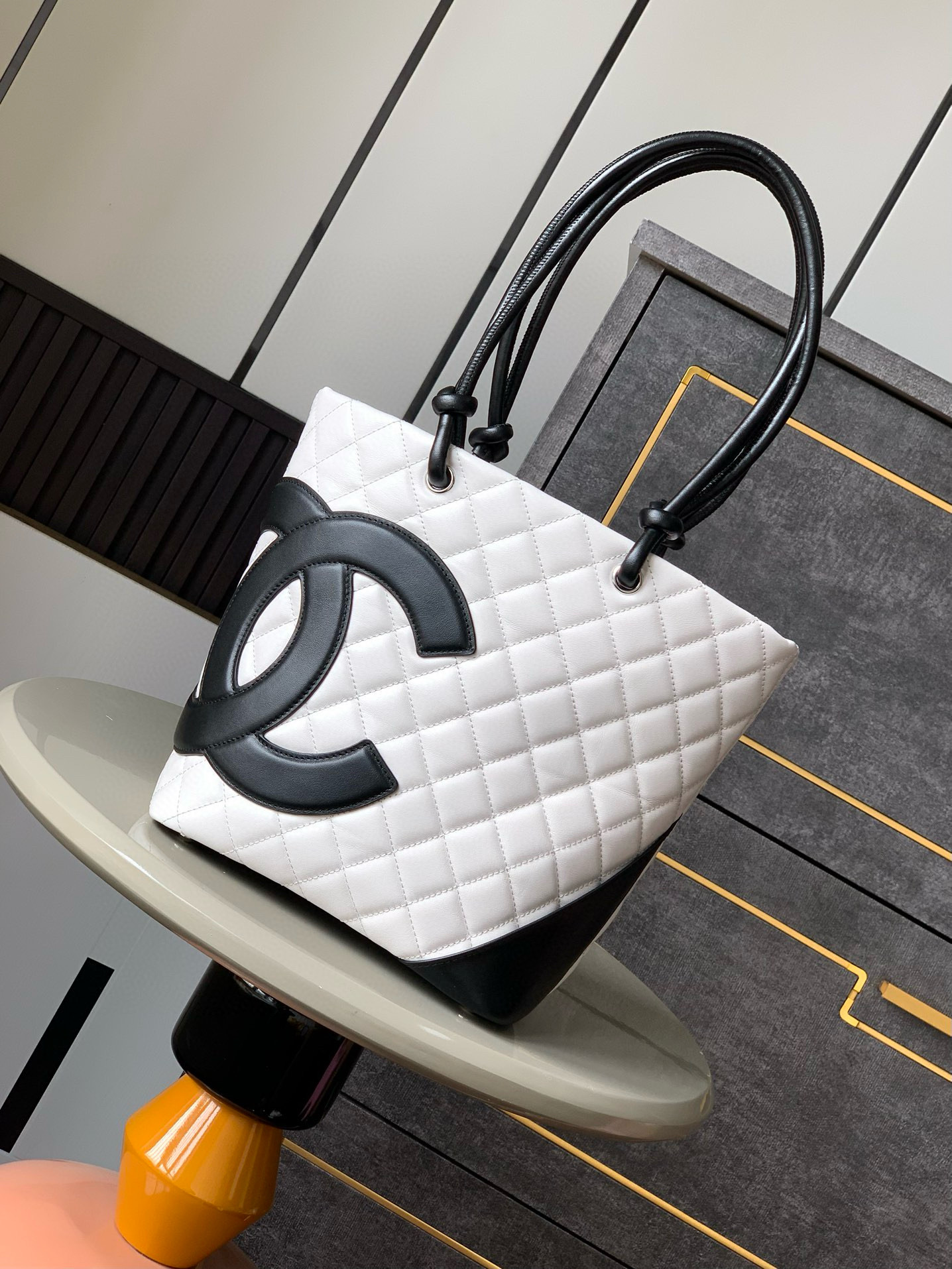 샤넬 Chanel Shopping Bag White&Black 20cm