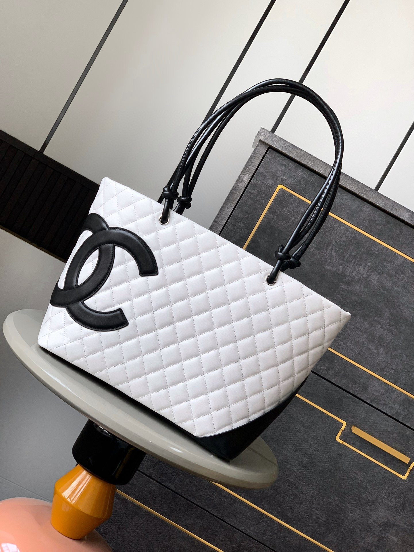 샤넬 Chanel Shopping Bag White&Black 30cm