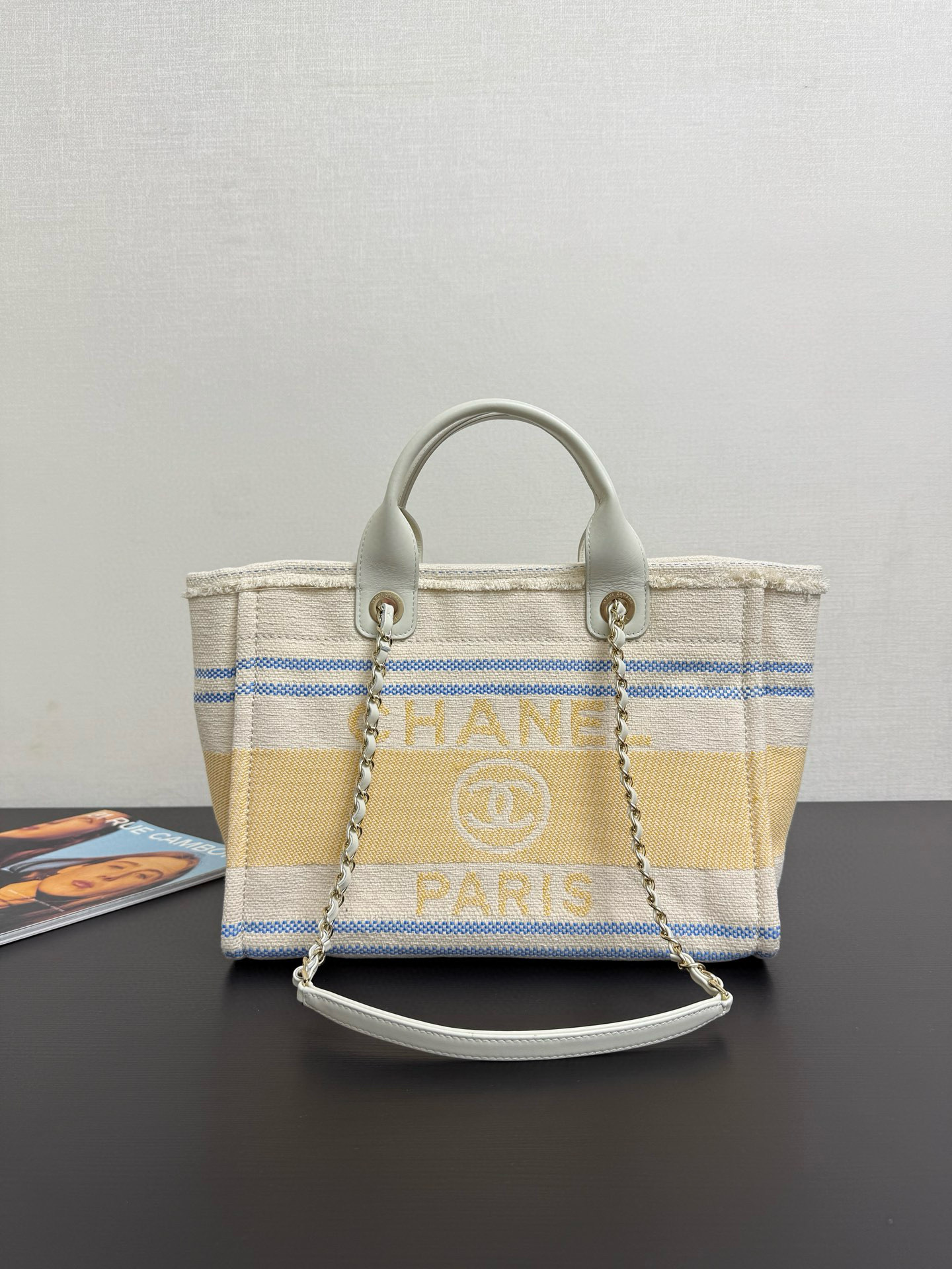 샤넬 Chanel Tote bag Beige 32cm