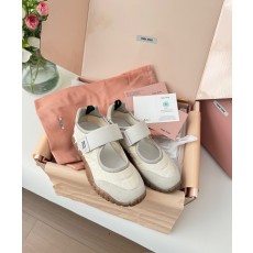 미우 미우 Miu Miu 스니커즈