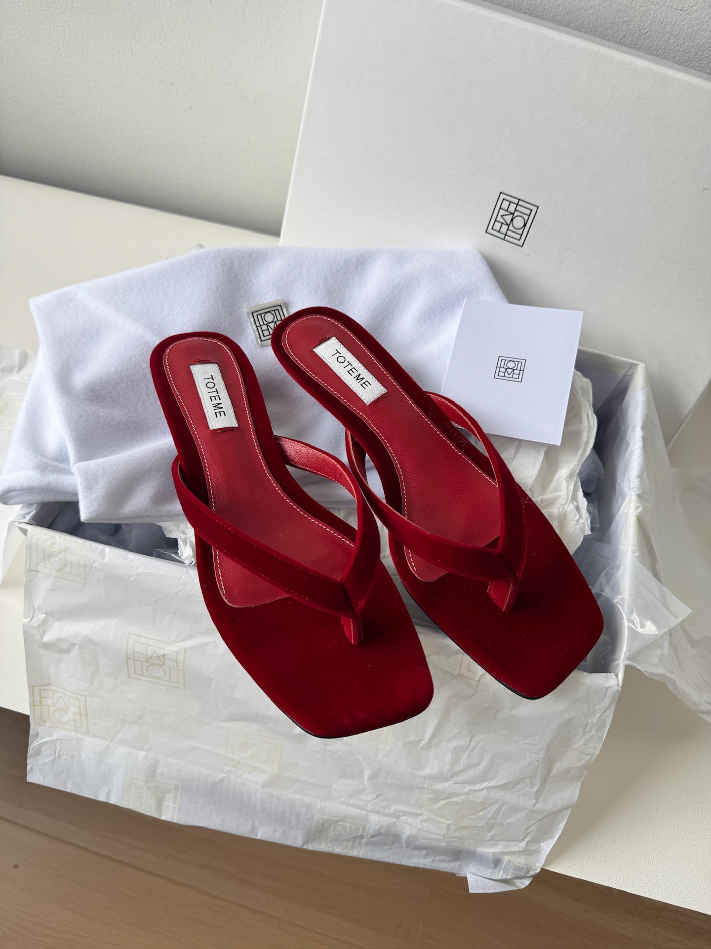 토템 Toteme 하이힐