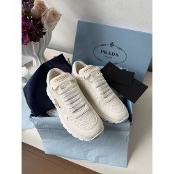 프라다 Prada 스니커즈