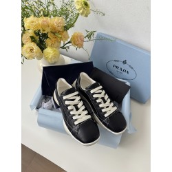 프라다 Prada 스니커즈