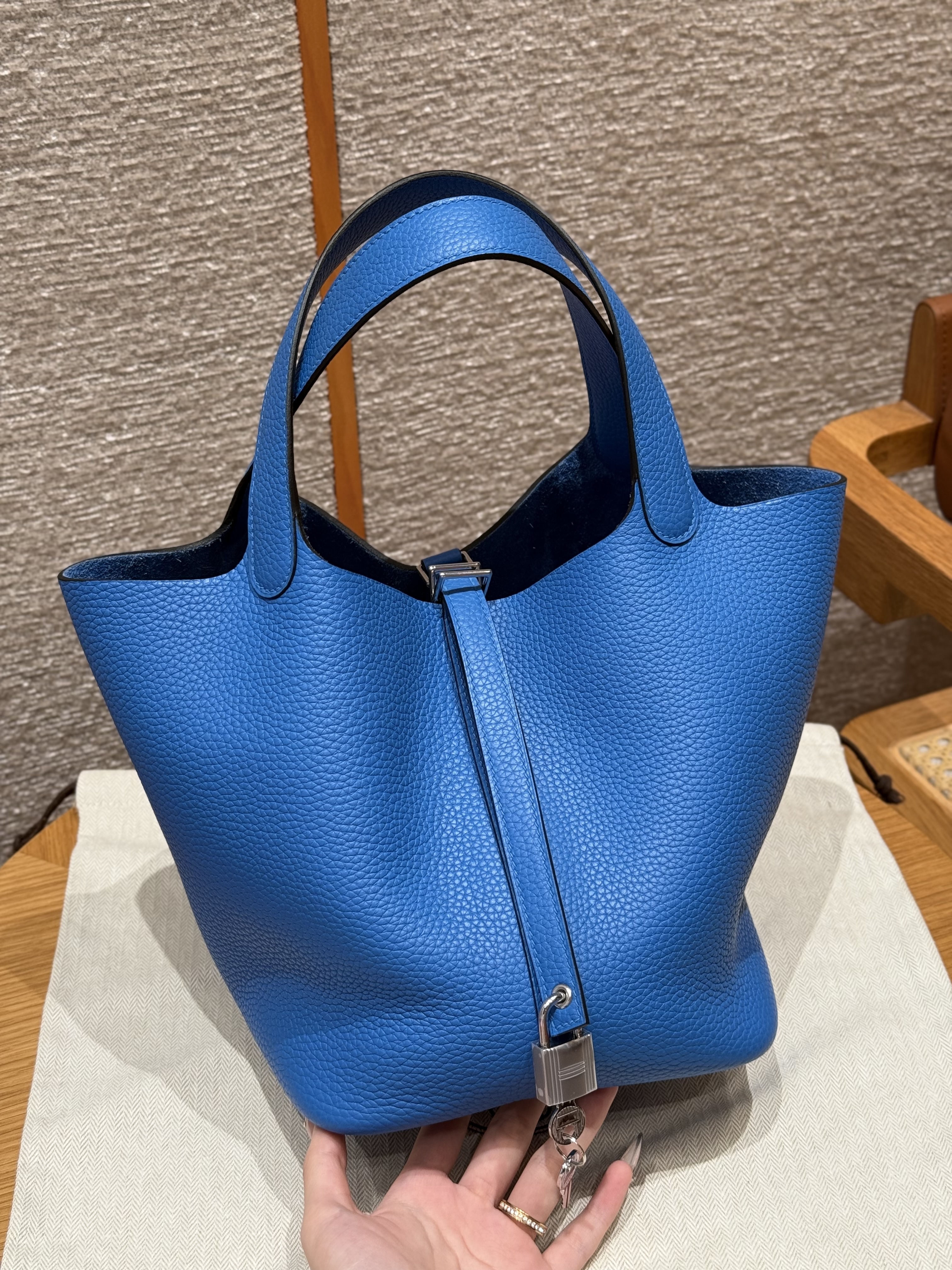 에르메스 Hermes Picotin lock 22cm clemence T7 Blue Hydra/silver