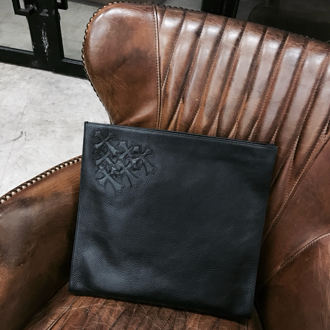 크롬하츠 Chrome Hearts CHB008 클러치 Black