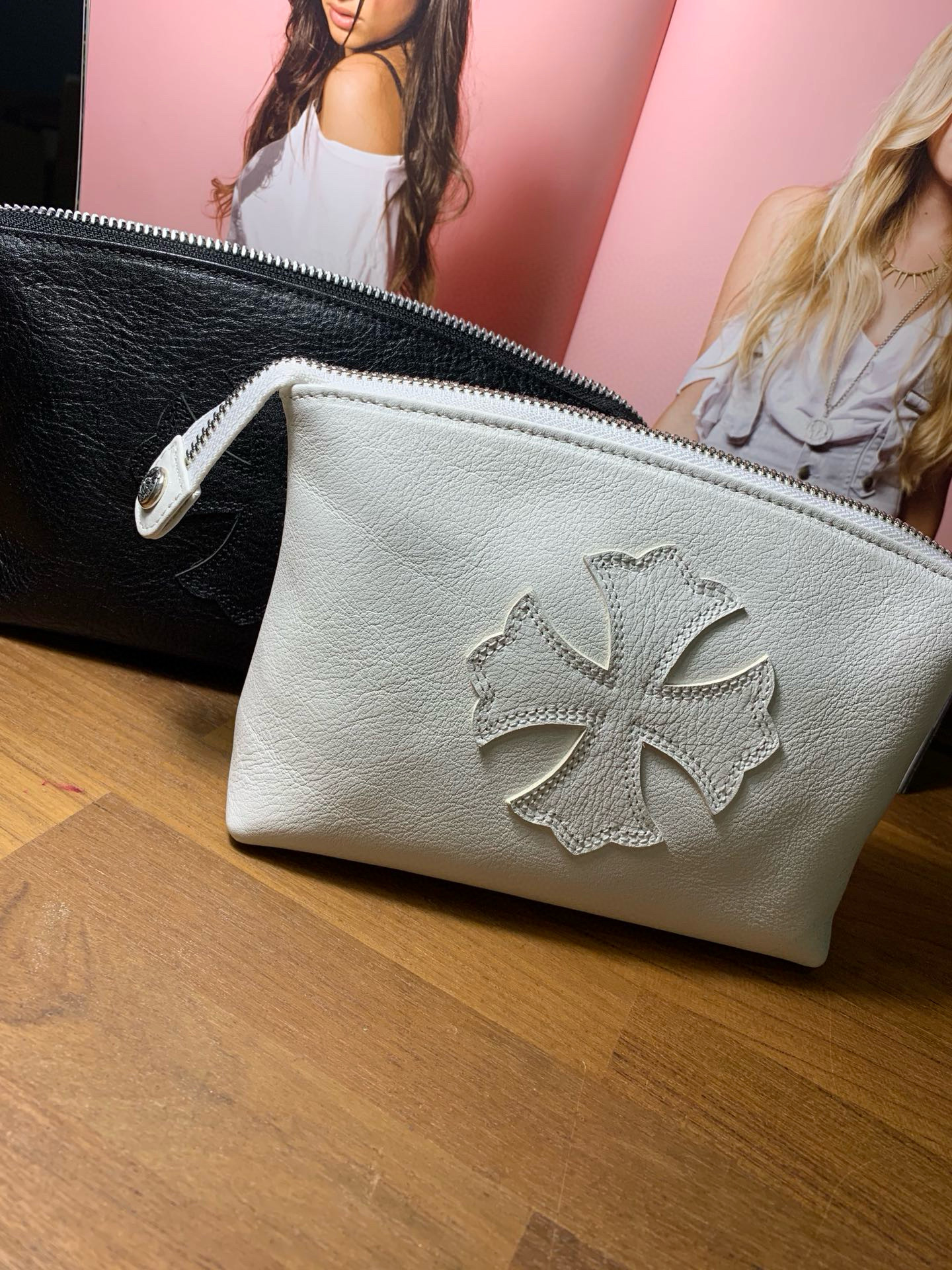 크롬하츠 Chrome Hearts CHM022 클러치 18cm