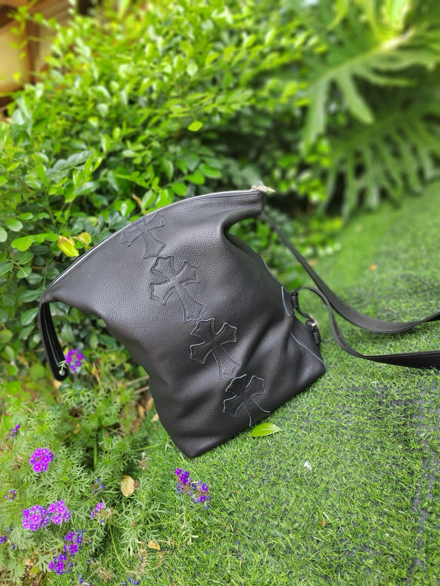 크롬하츠 Chrome Hearts CHB051 크로스 백 Black 37cm