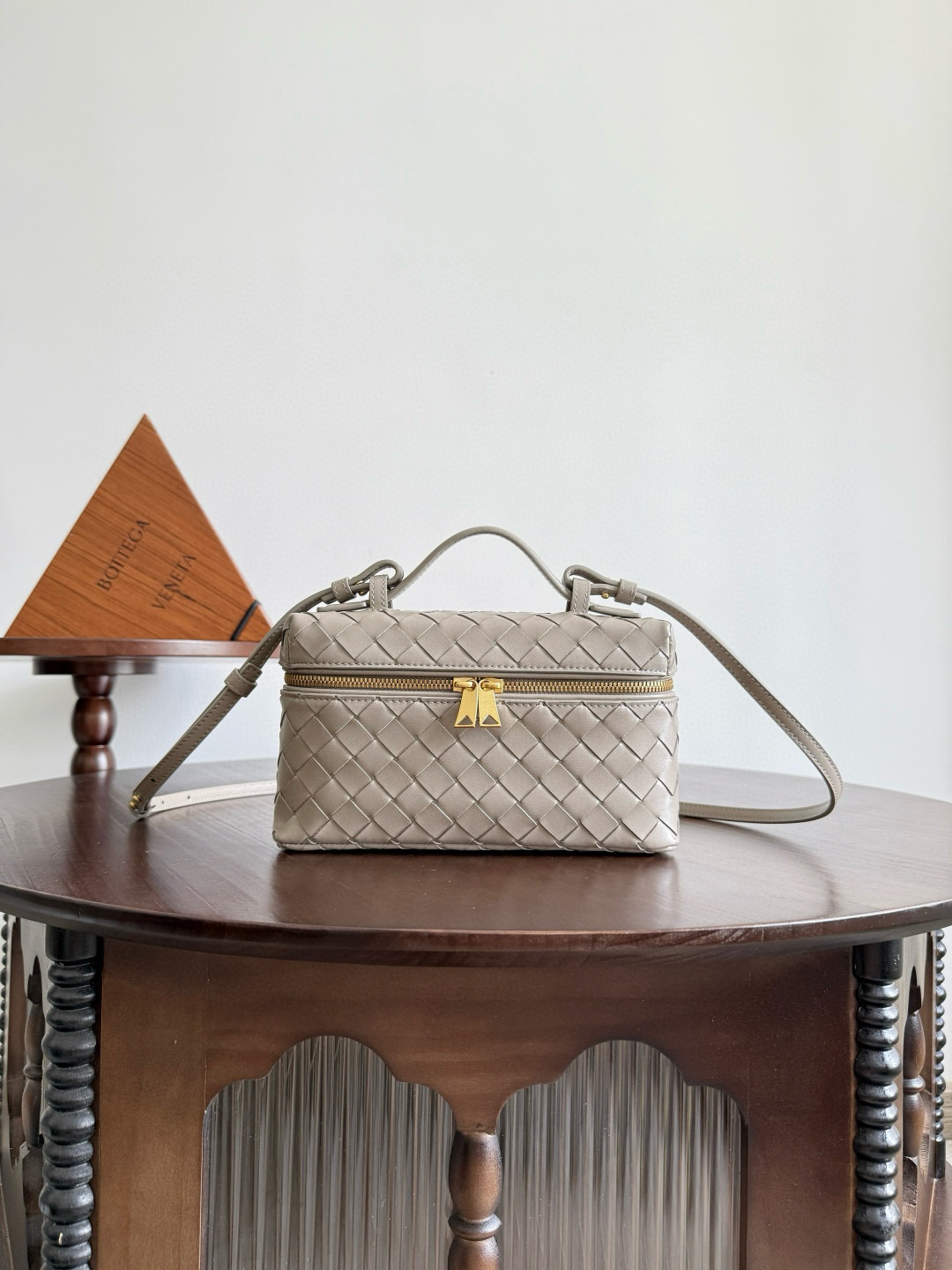 보테가 베네타 Bottega Veneta Bang Bang Vanity 크로스 백 789109 22cm