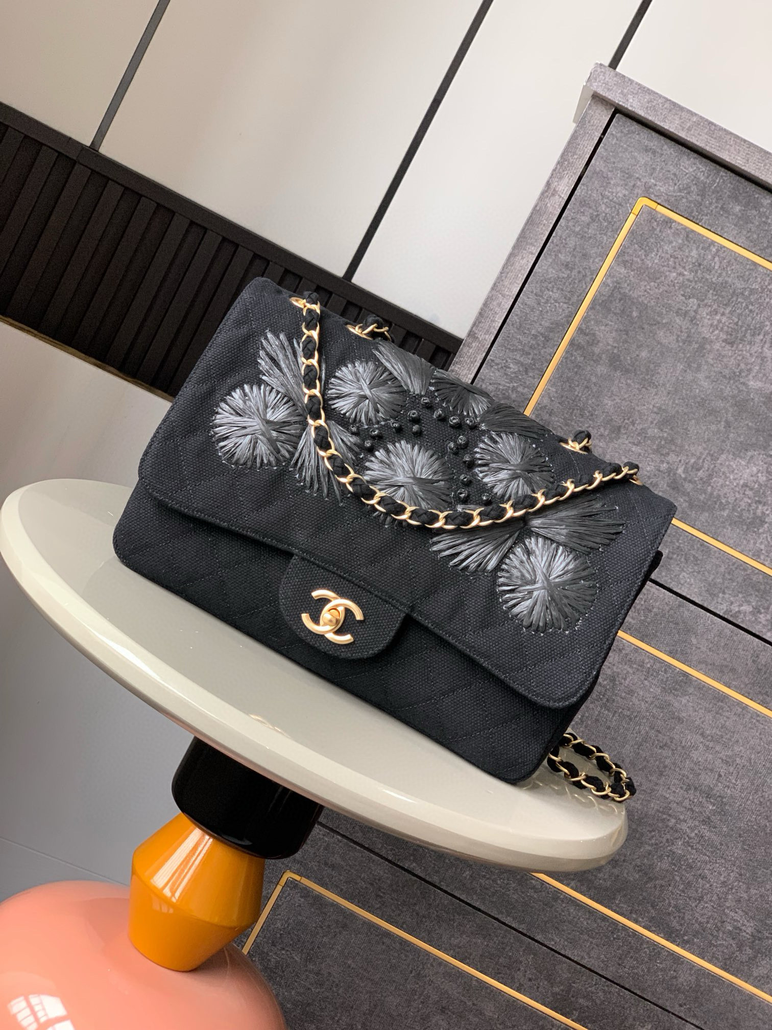 샤넬 Chanel Medium Classic Flap Bag Black 26cm