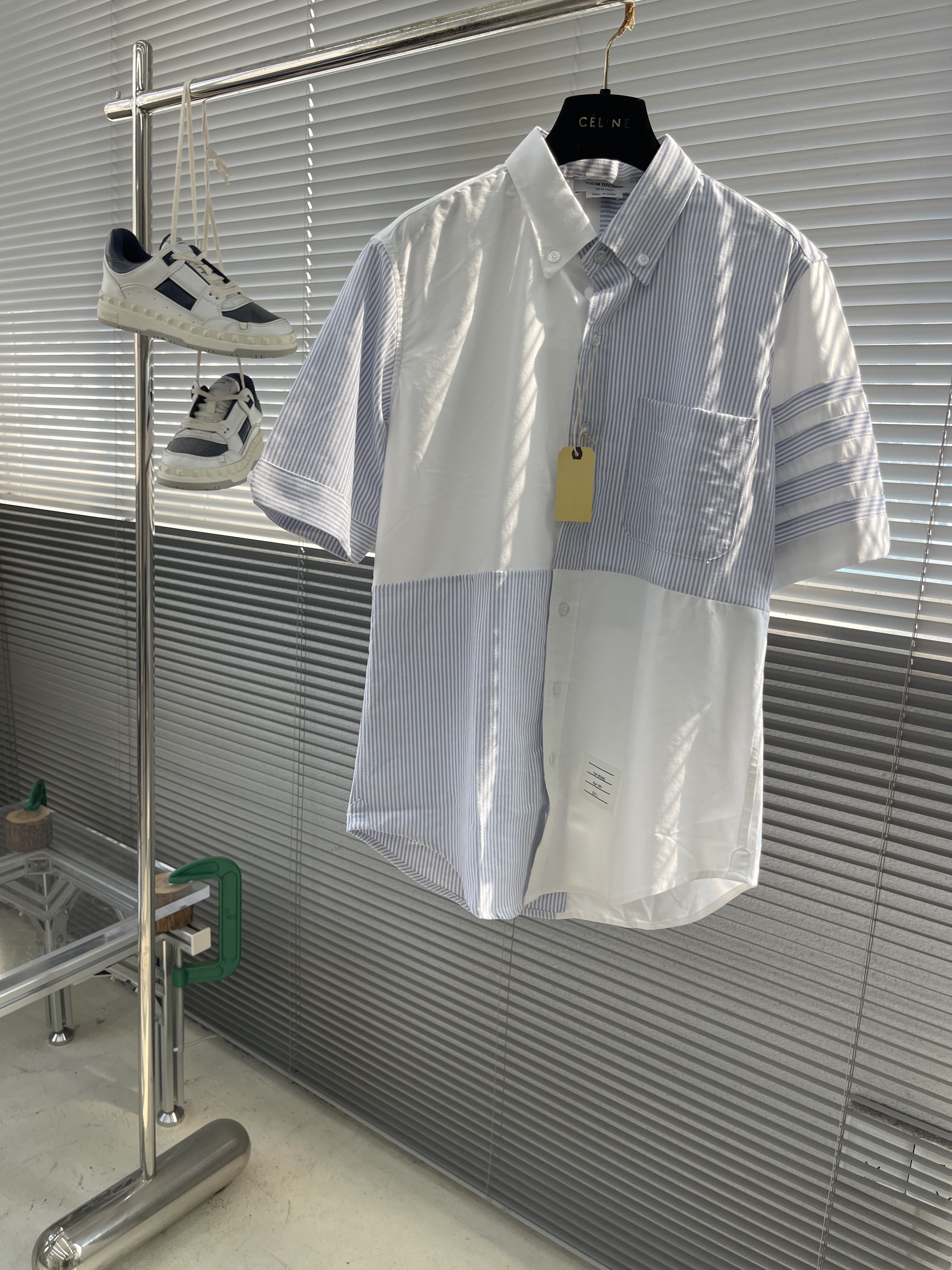 톰브라운 Thom Browne 반팔셔츠