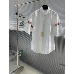 톰브라운 Thom Browne 반팔셔츠