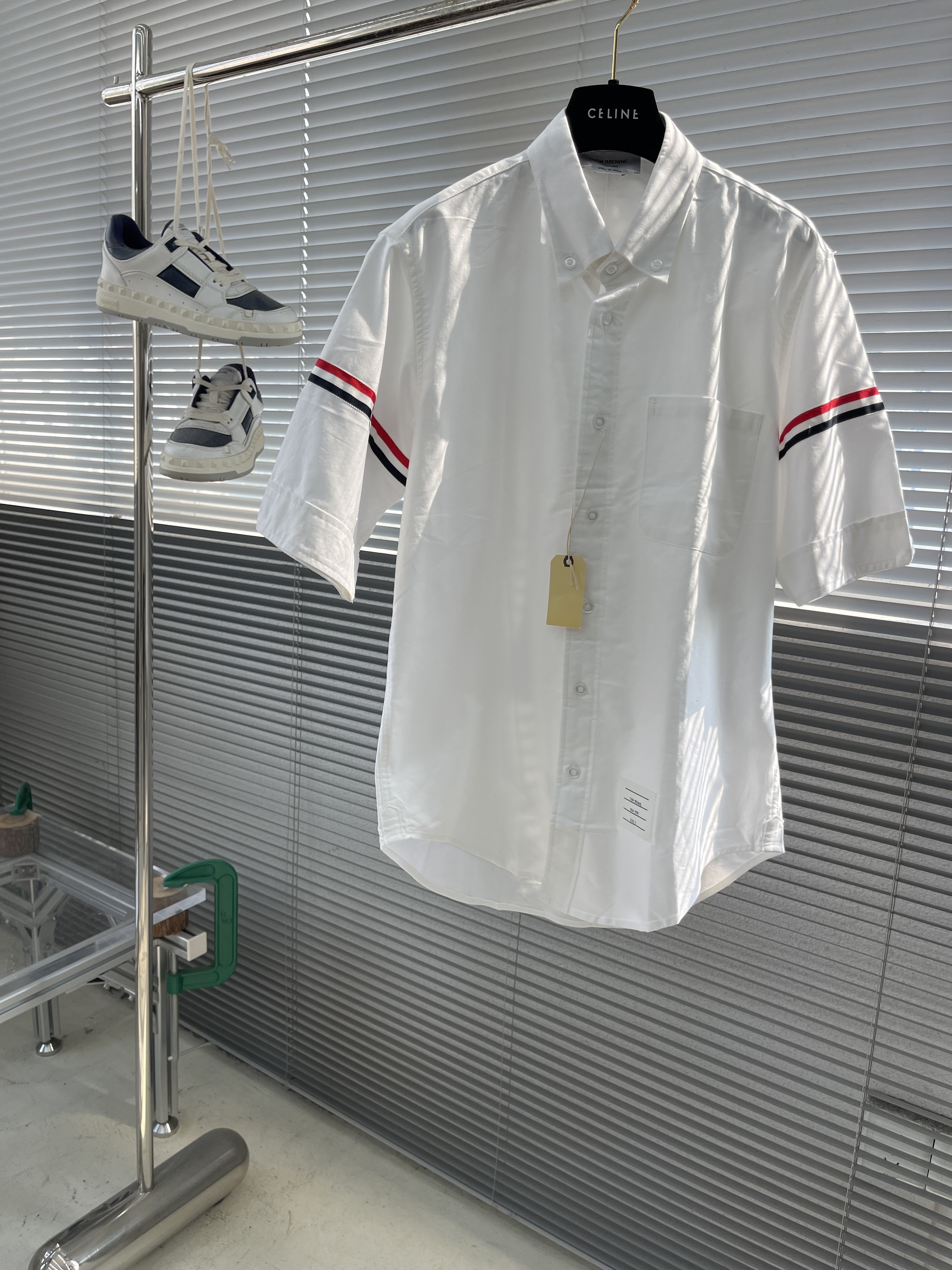 톰브라운 Thom Browne 반팔셔츠