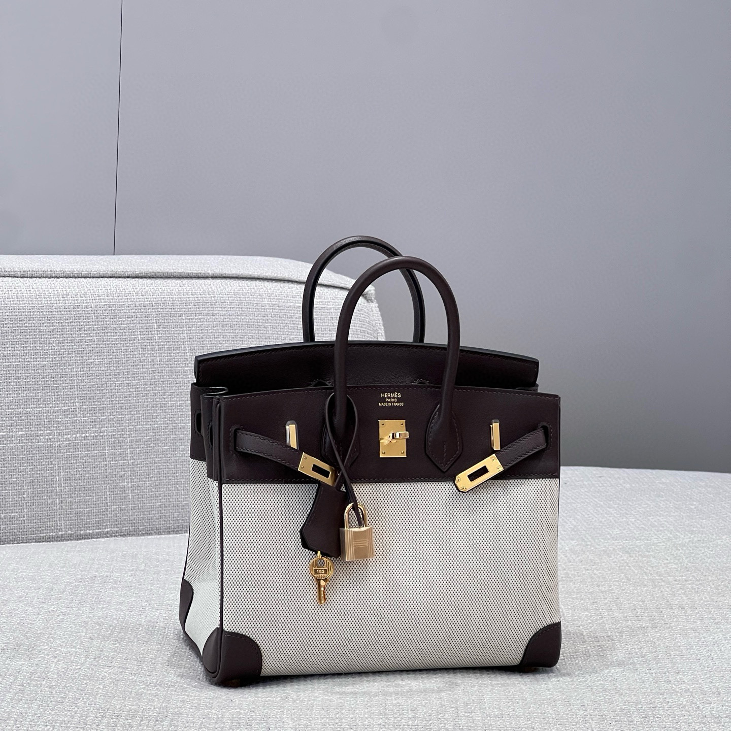 에르메스 Hermes Brikin 25cm Canvas 46 Ebene/gold