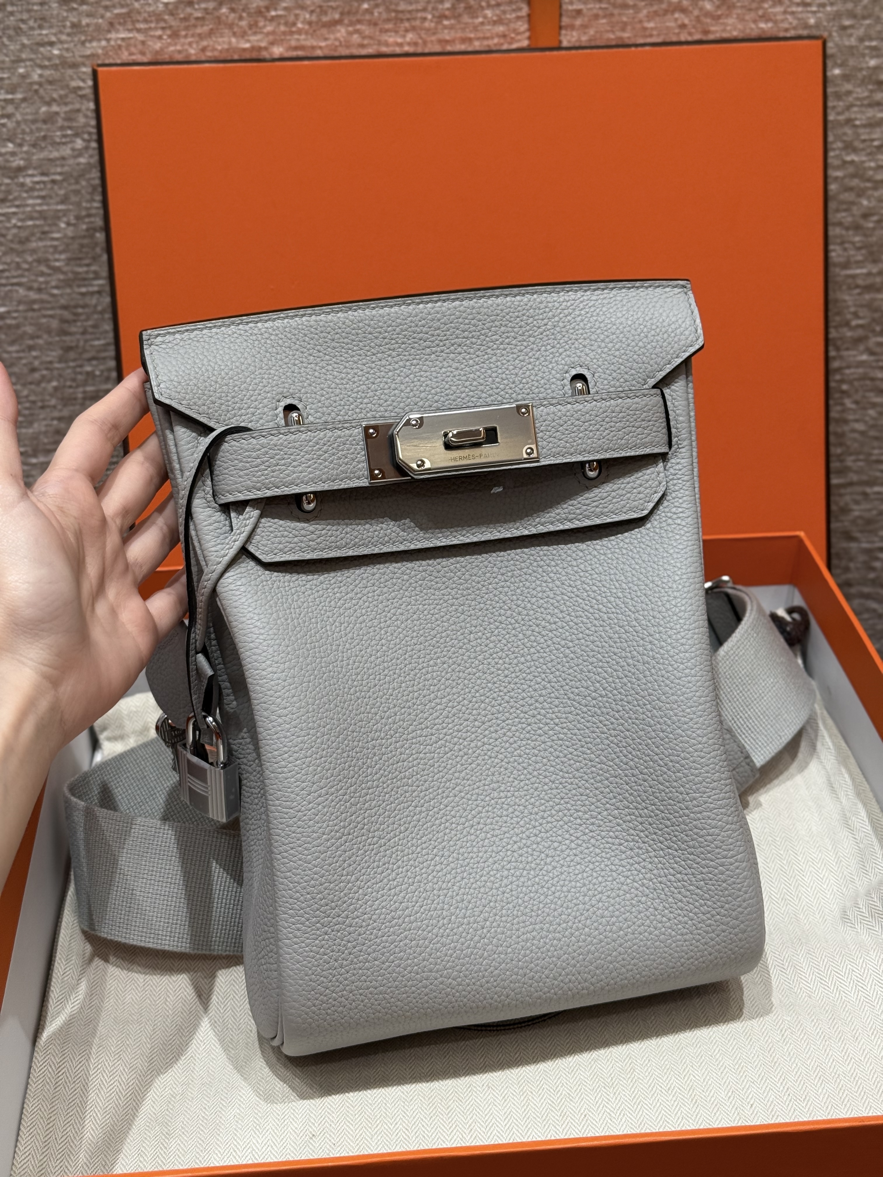 에르메스 Hermes Hac a dos 28cm Togo 8U Blue Glacier/silver