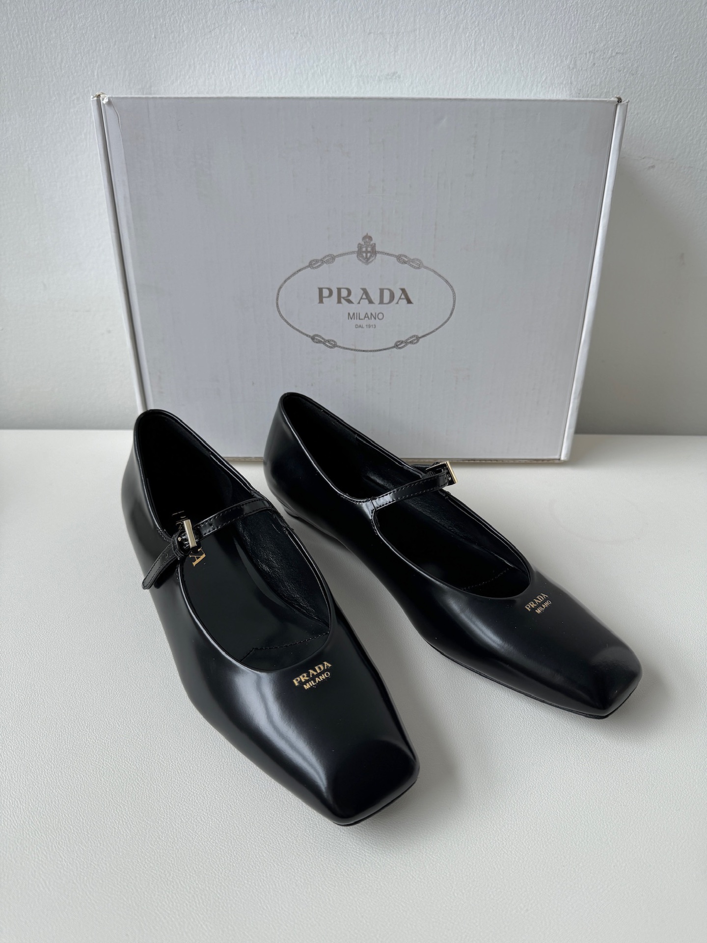프라다 Prada 발레리나 플랫