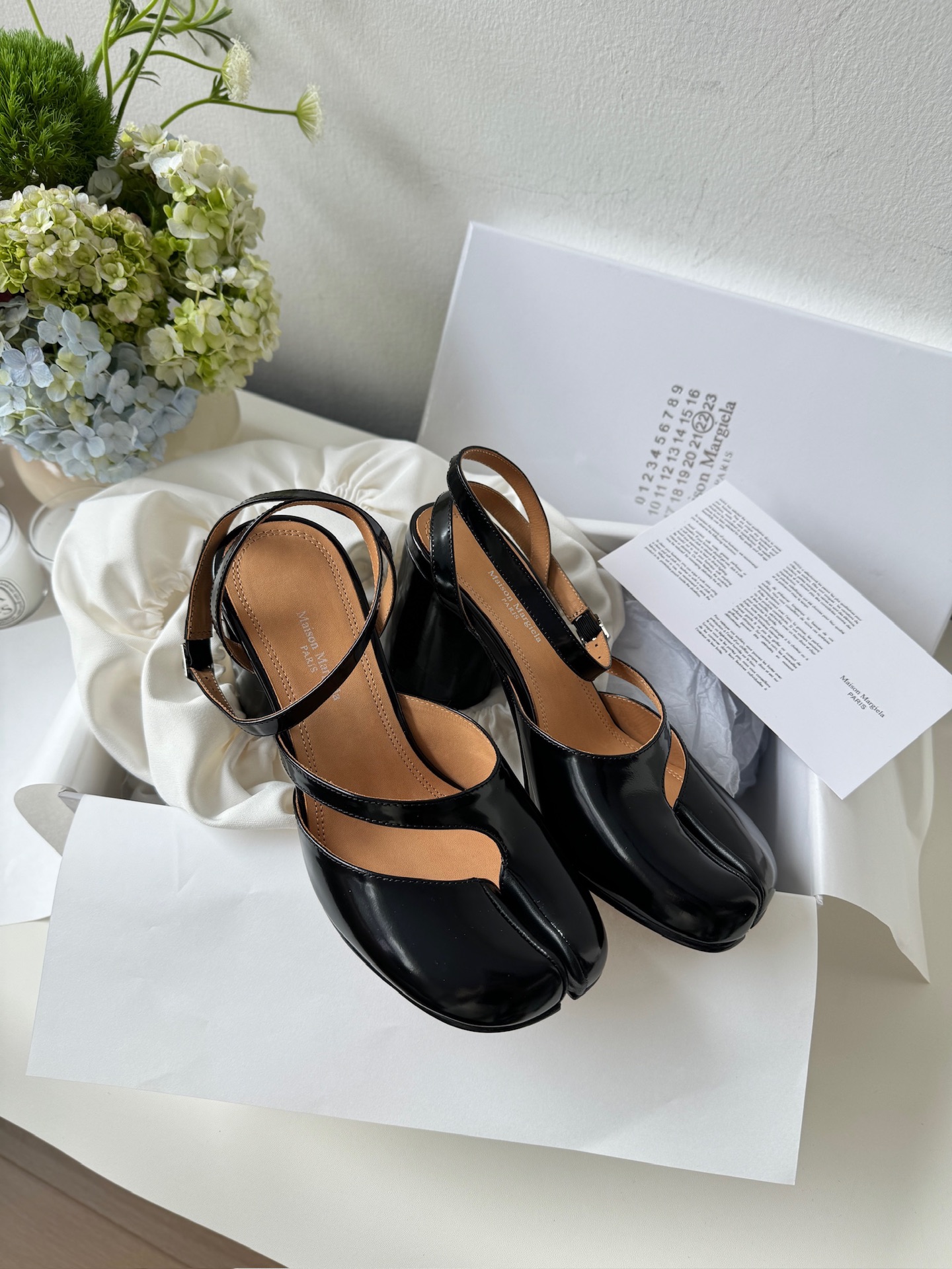 발렌시아가 Maison Margiela 하이힐