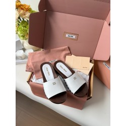 미우 미우 Miu Miu 슬리퍼