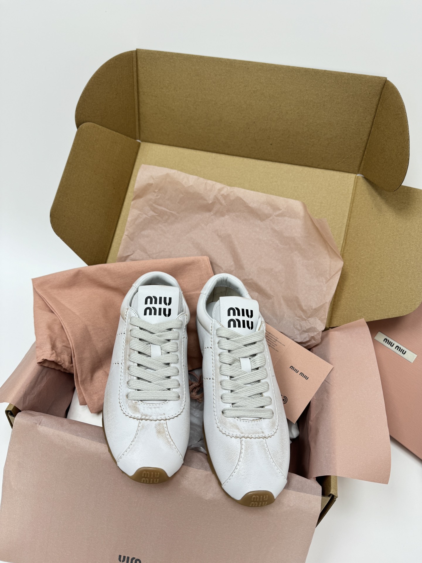 미우 미우 Miu Miu 플랫