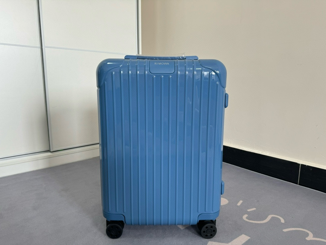 Rimowa Essential 캐리어 폴리카보네이트 Blue