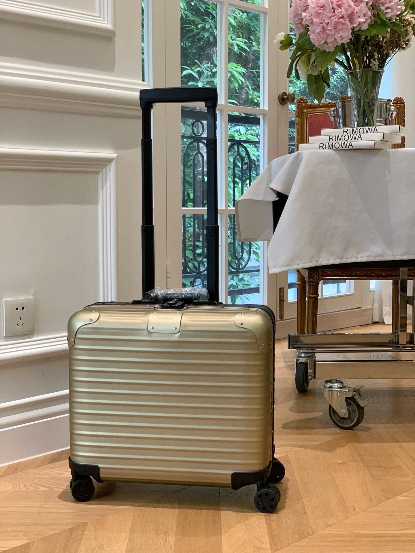 Rimowa Original Compact GF4343DNB 캐리어 알루미늄 16“ gold&Black