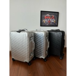 디올 Dior&Rimowa 캐리어