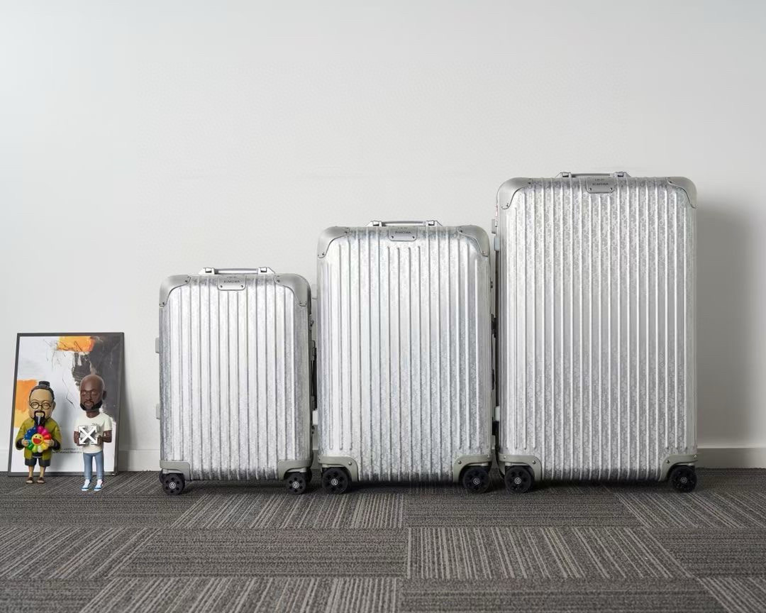 디올 Dior&Rimowa 925DR 캐리어 silver