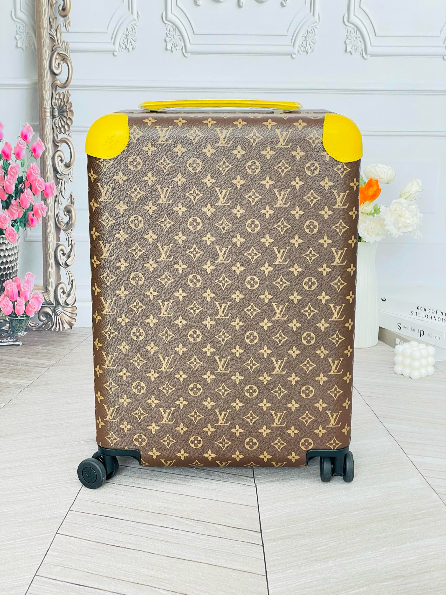 루이비통 Louis Vuitton Horizon 55 캐리어 Monogram&yellow 20