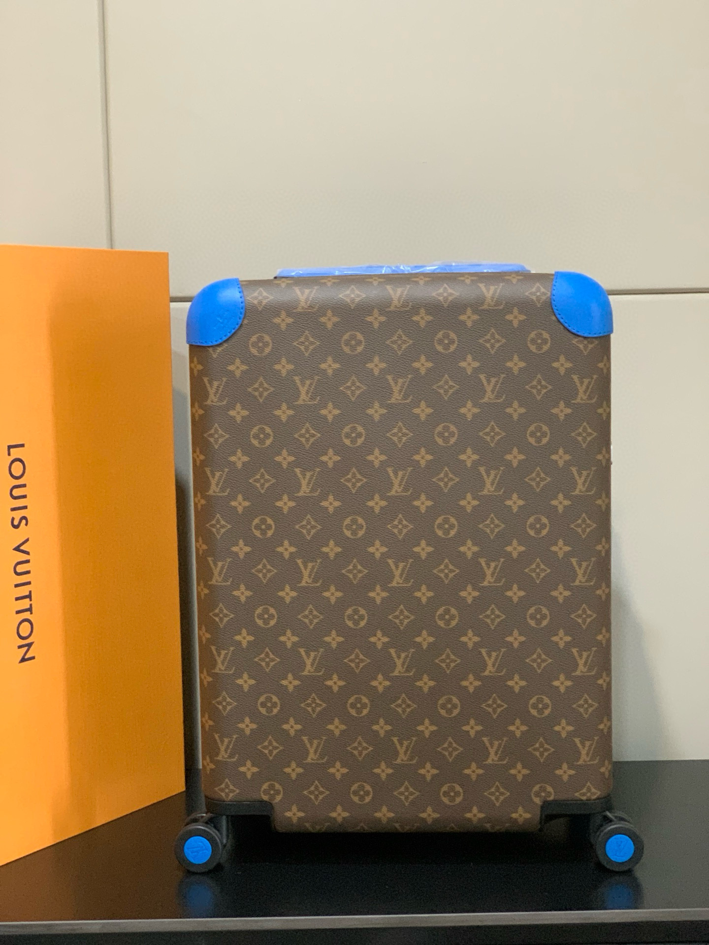 루이비통 Louis Vuitton Horizon 55 캐리어 Monogram&Blue 20