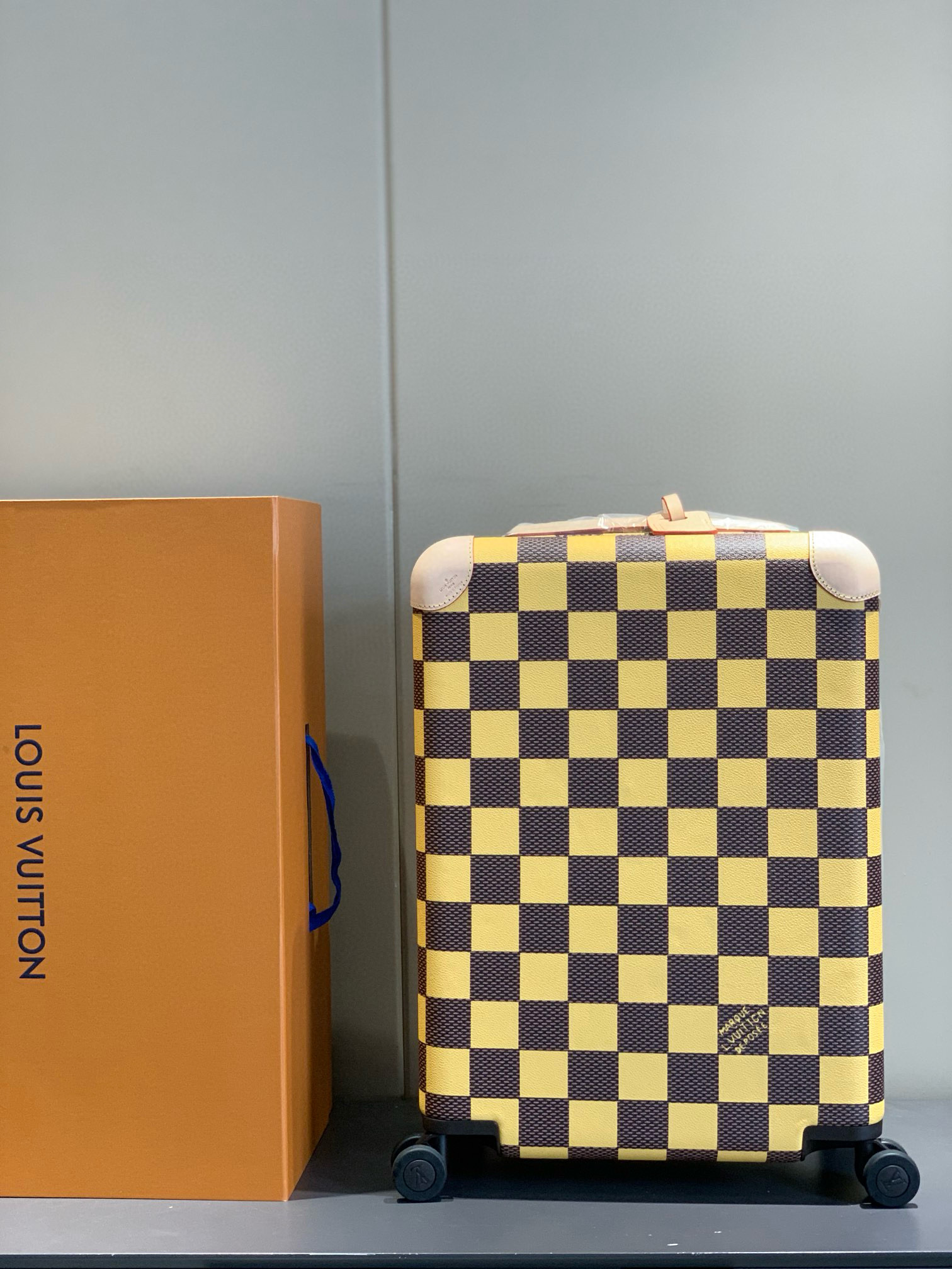 루이비통 Louis Vuitton Horizon 55 캐리어 Damier yellow 20