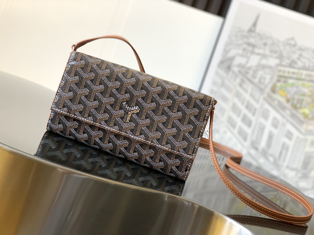 고야드 Goyard Varenne 3 Crossbody Bag 19cm