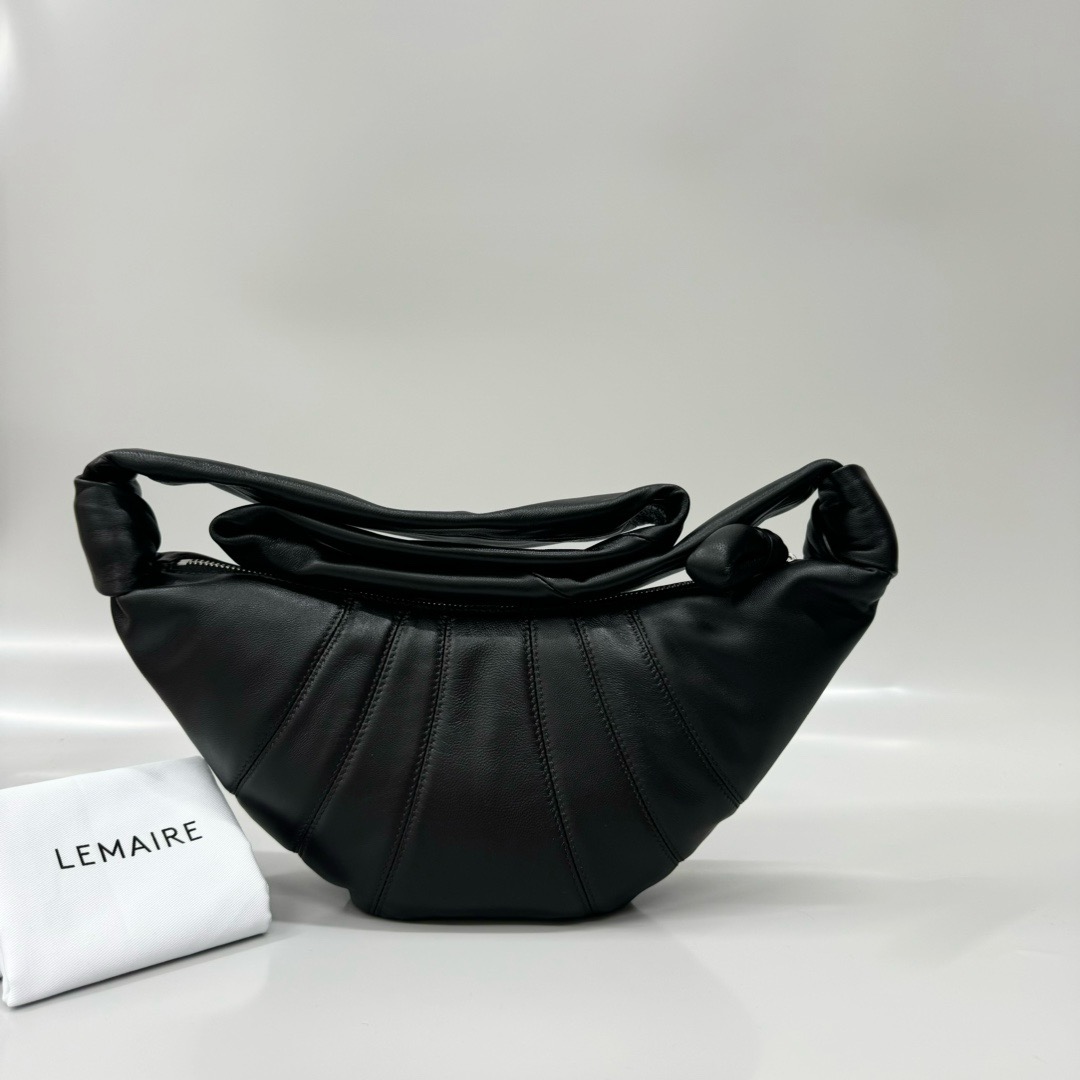 르메르 Lemaire Small Croissant Bag Dark Chocolate