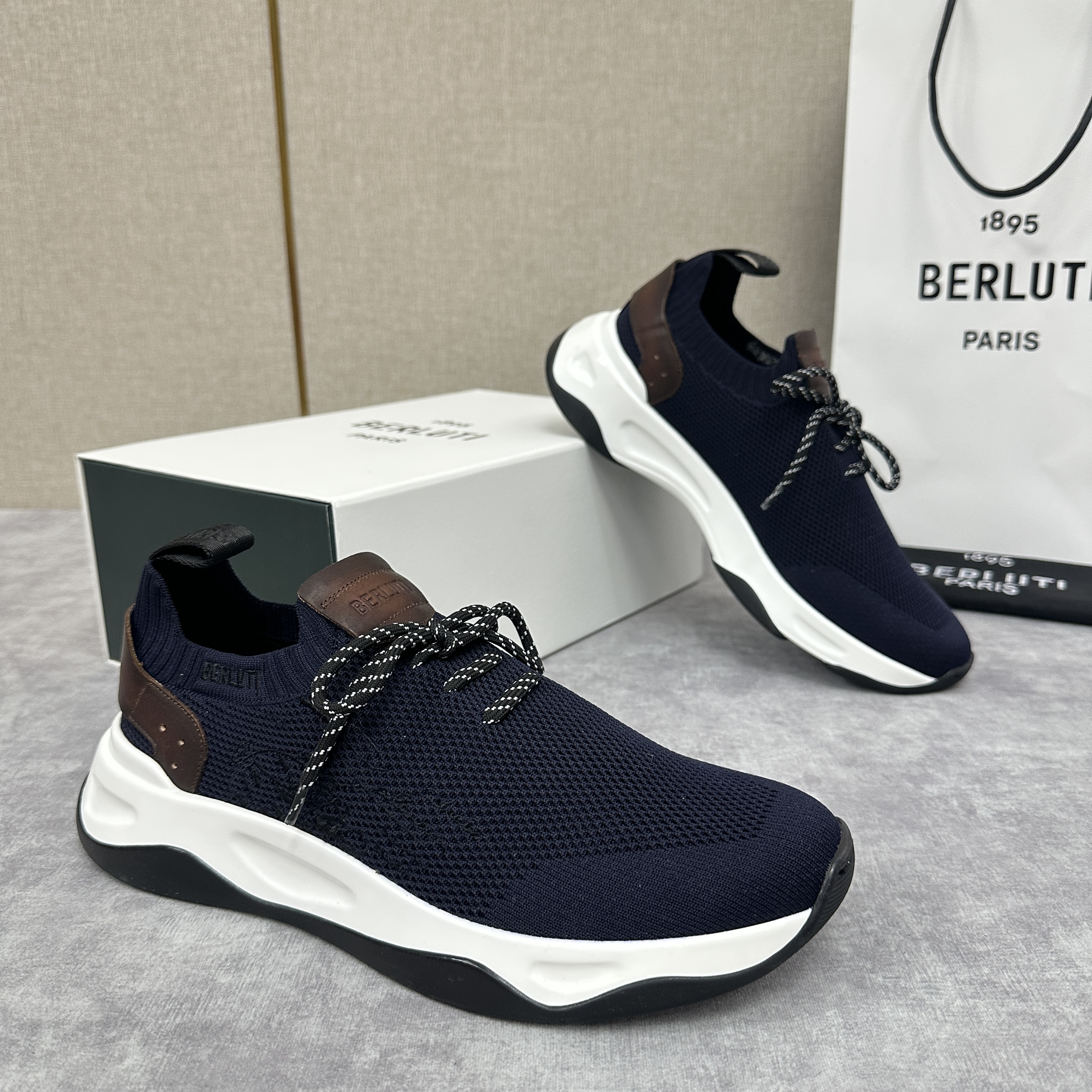 벨루티 Berluti Shadow 스니커즈