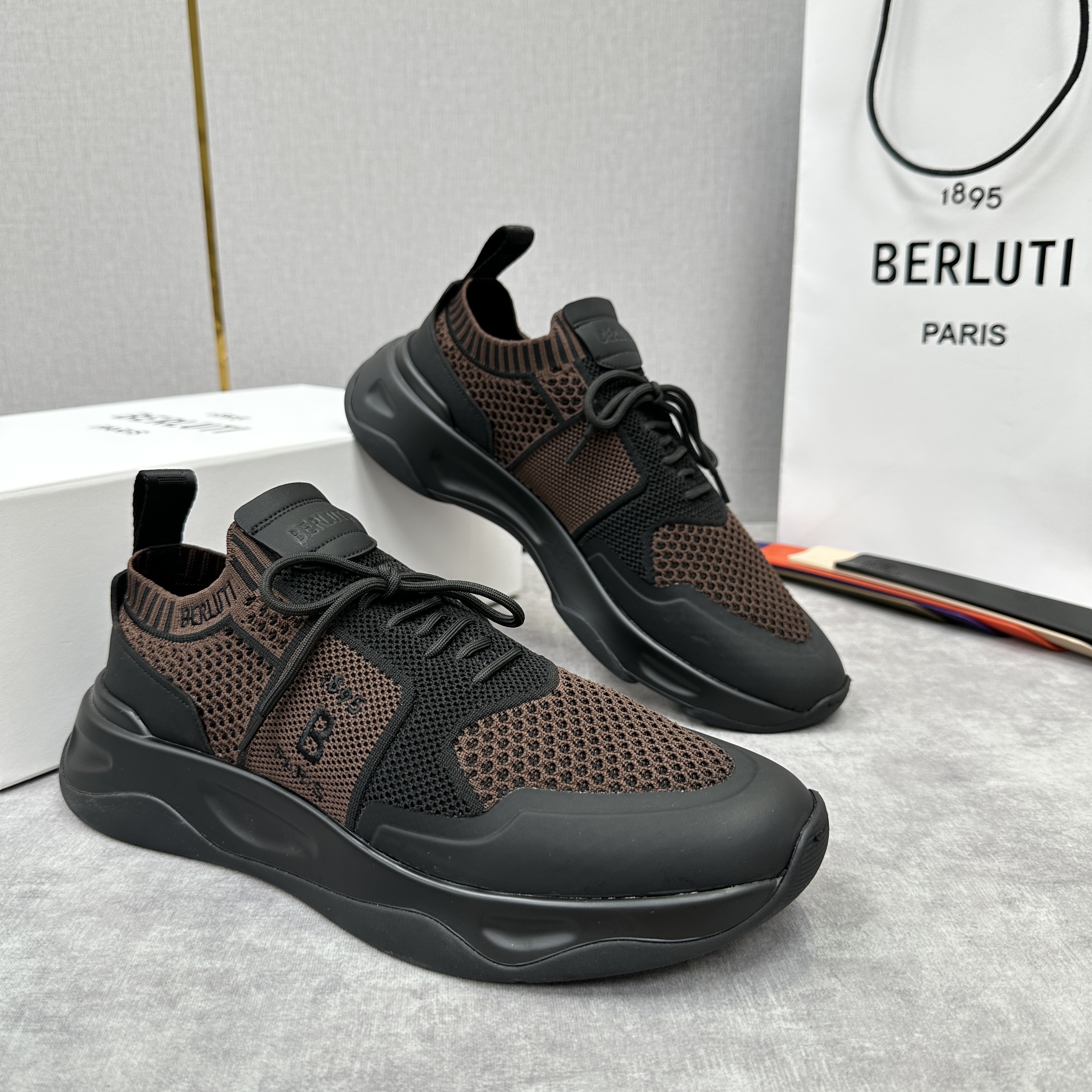 벨루티 Berluti Shadow 스니커즈