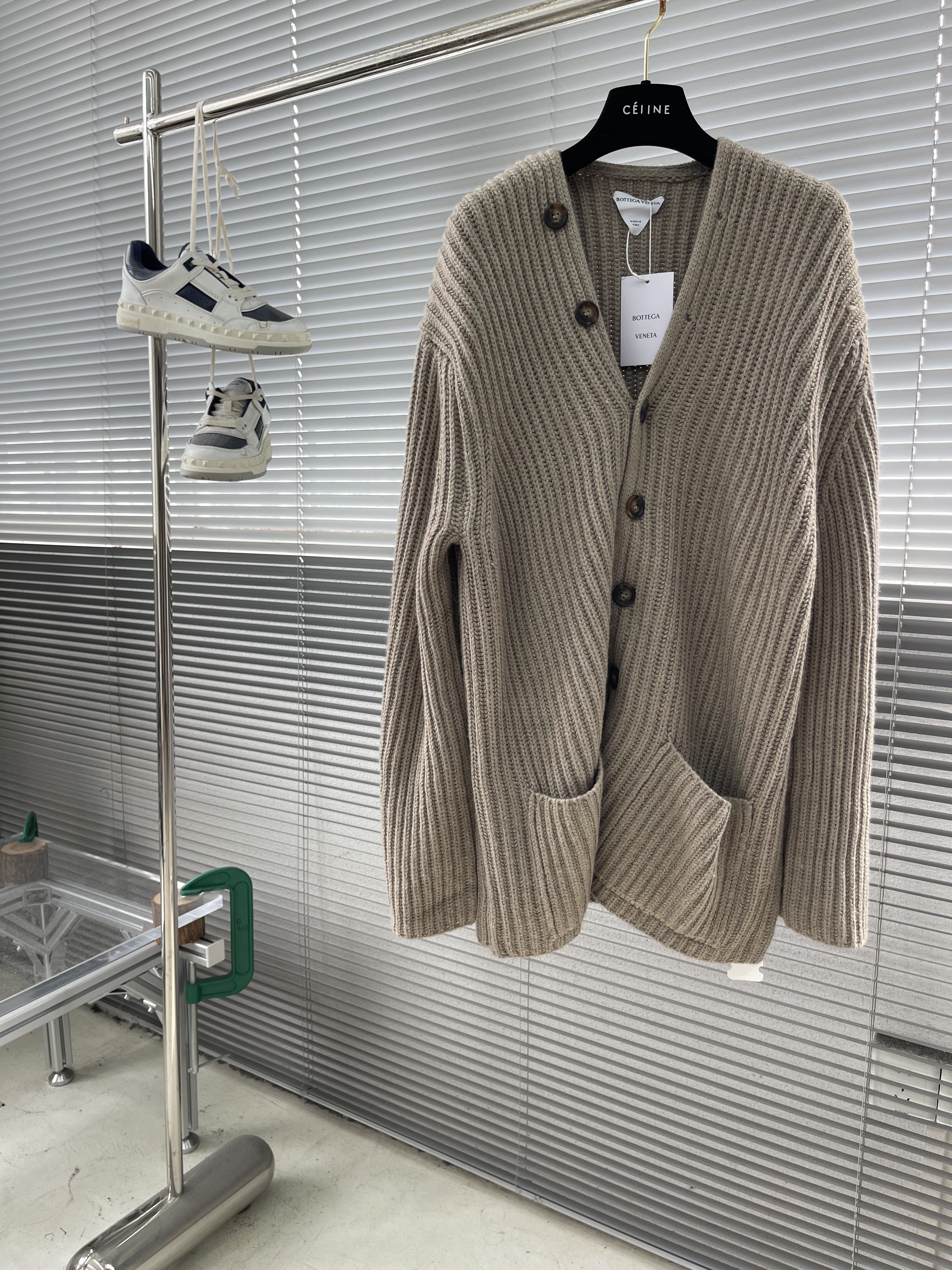 보테가베네타 Bottega Veneta 가디건