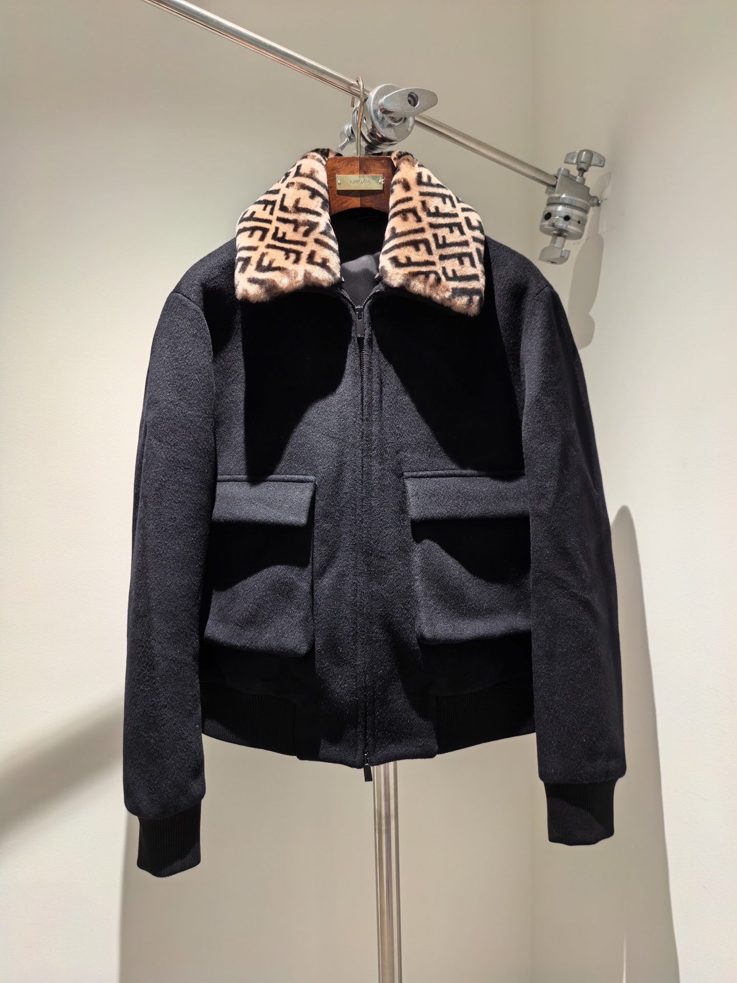 펜디 FENDI 레더자켓