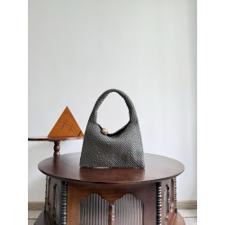 보테가 베네타 Bottega Veneta 826196 Tosca Baci 31cm