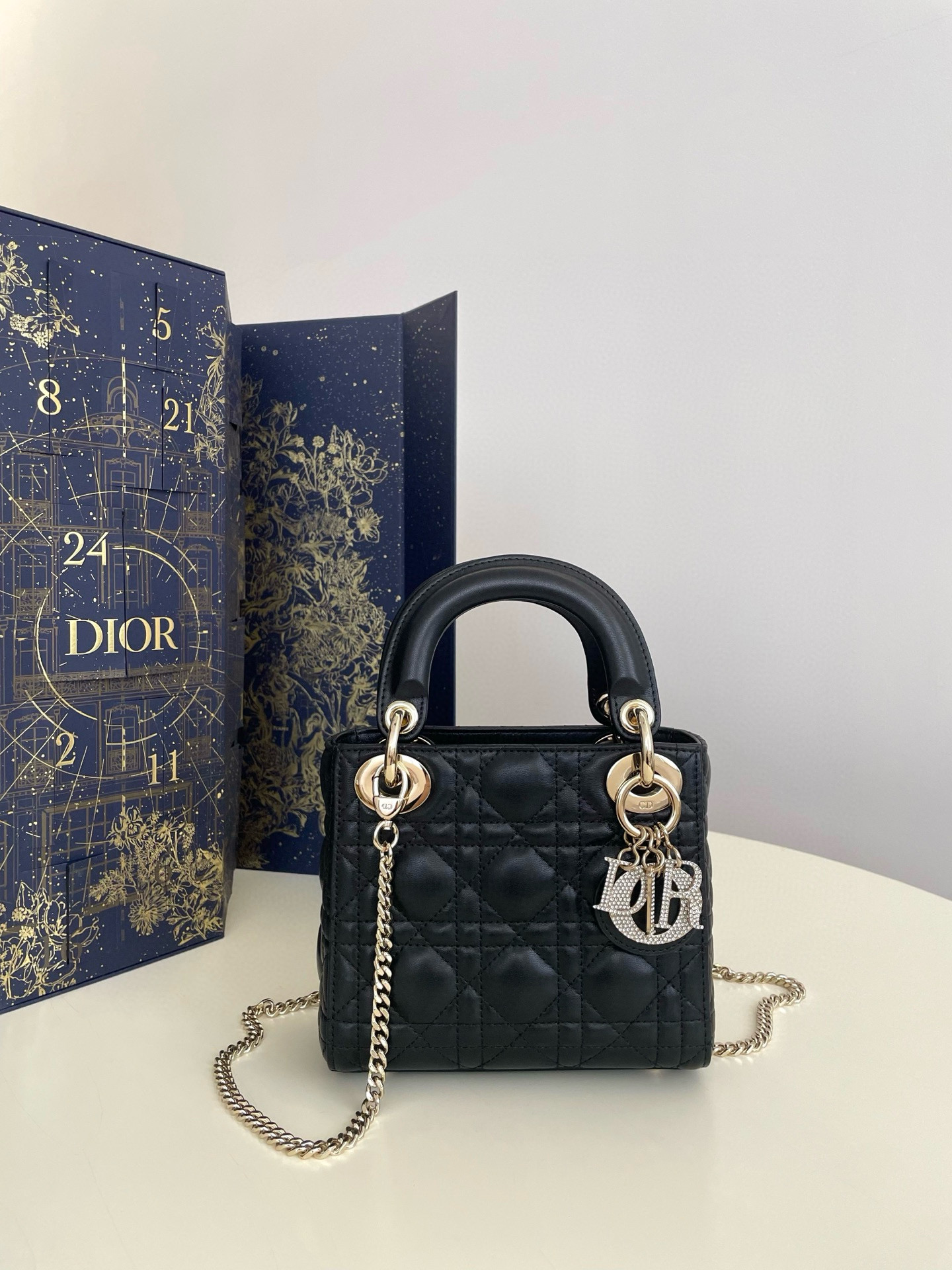 디올 Dior Mini Lady Dior Bag Black 17cm
