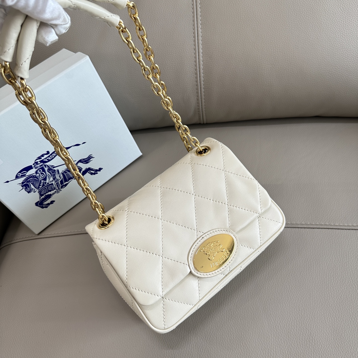 버버리 Burberry Small Strand Bag​ White 20.5cm