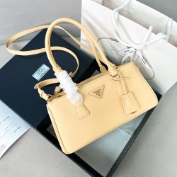 프라다 Prada 1BA457 미디엄 프라다 갤러리아 가죽 백