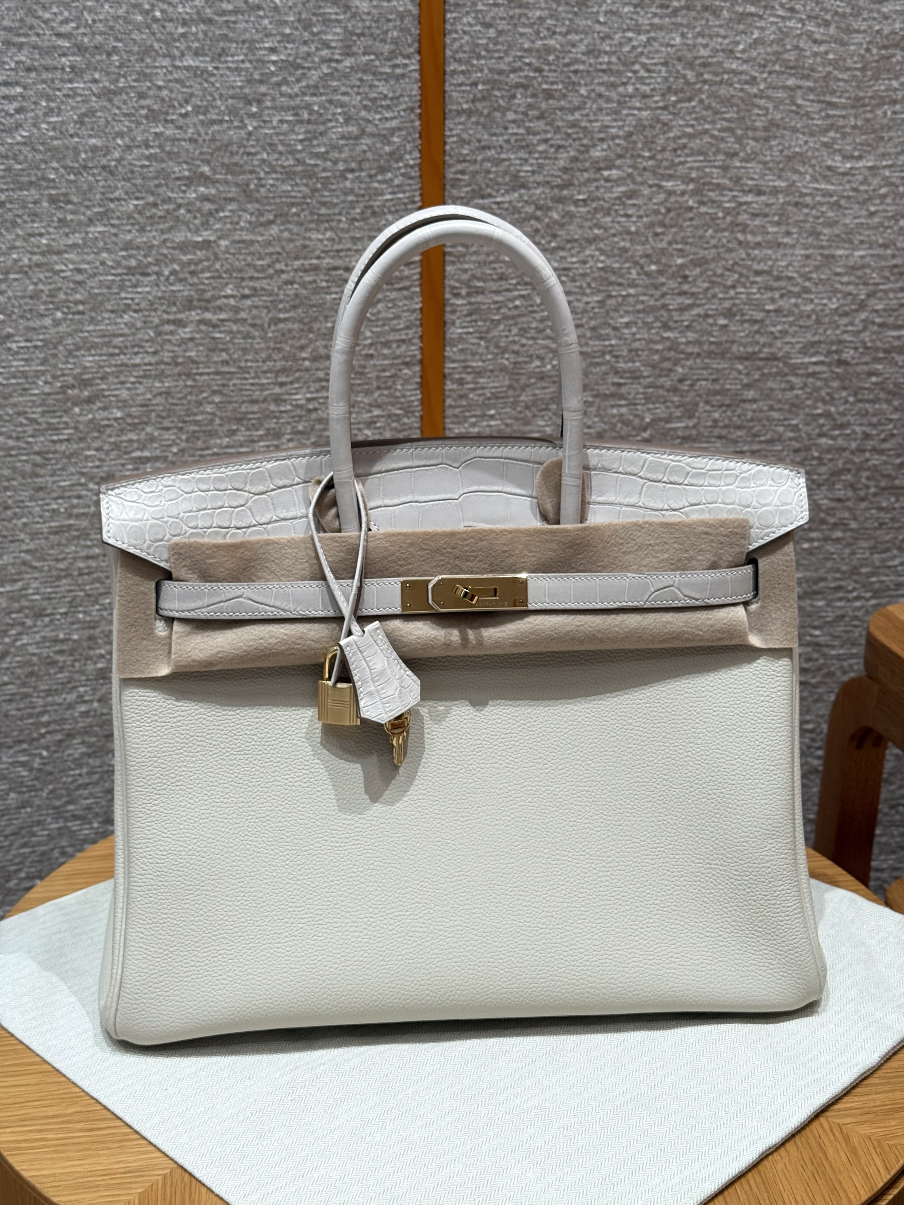 에르메스 Hermes Birkin 35cm Togo and Porosus Crocodile 10 Craie/gold