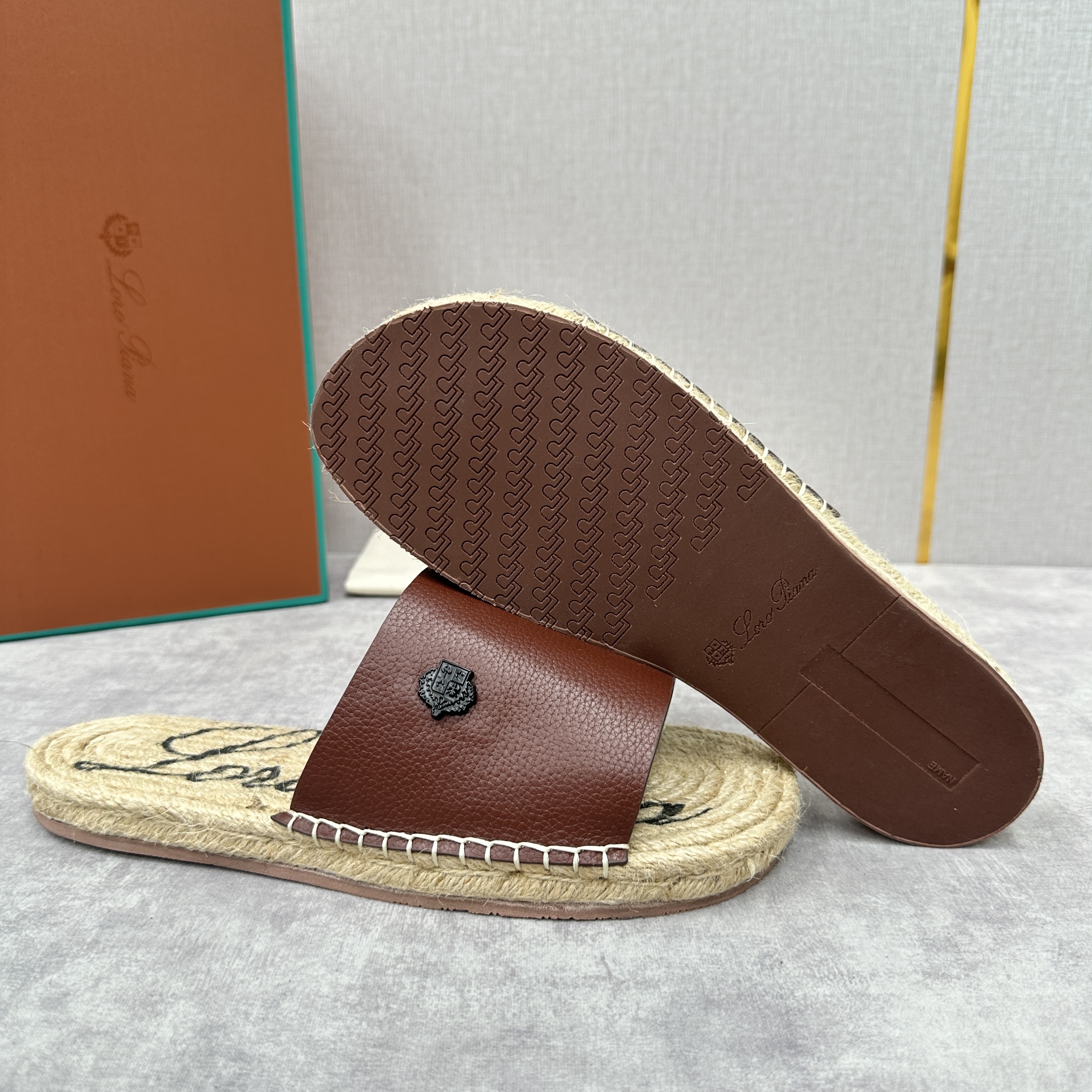 로로피아나 Loro Piana 슬리퍼