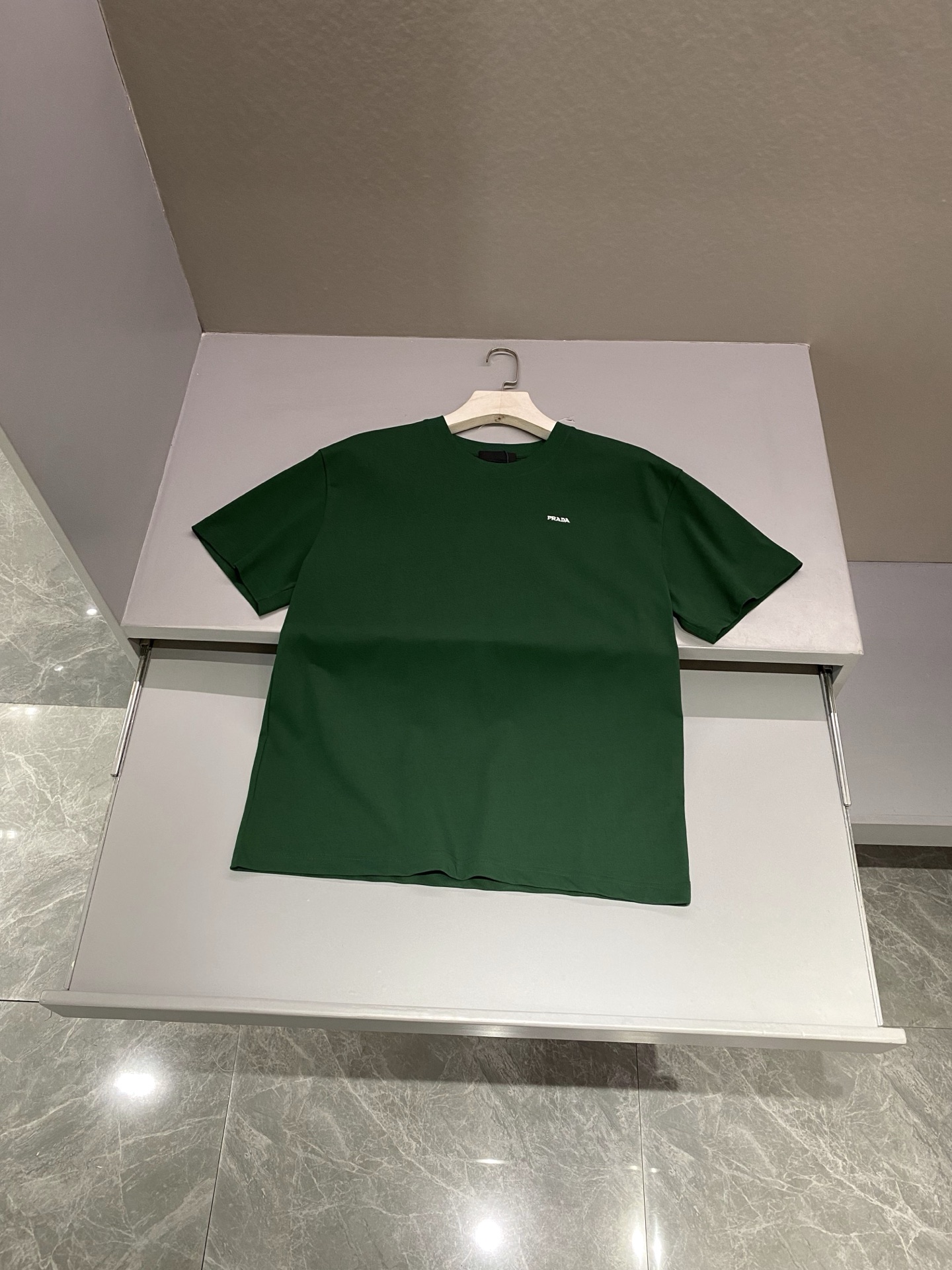 프라다 Prada 반팔 티셔츠