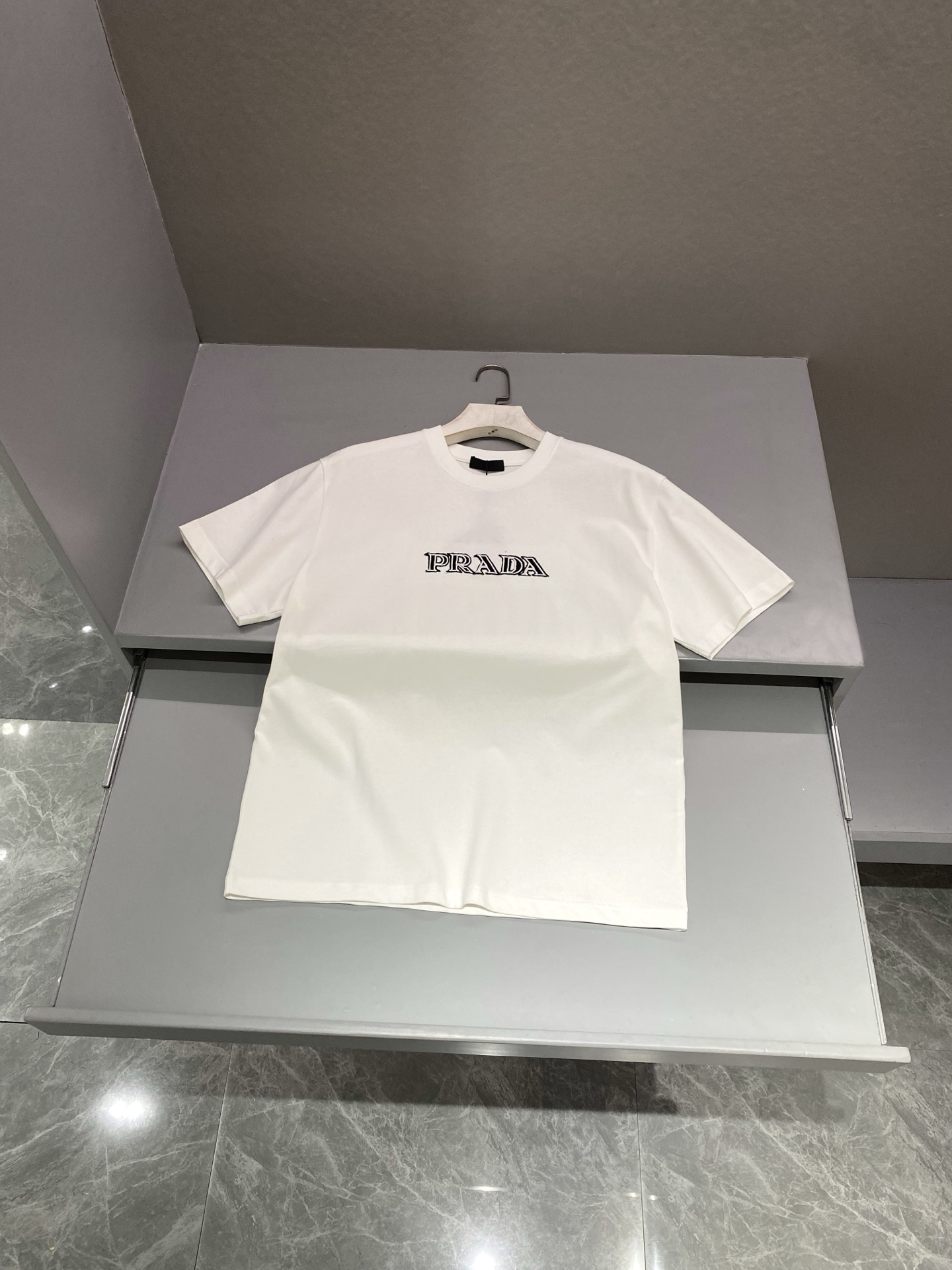 프라다 Prada 반팔 티셔츠