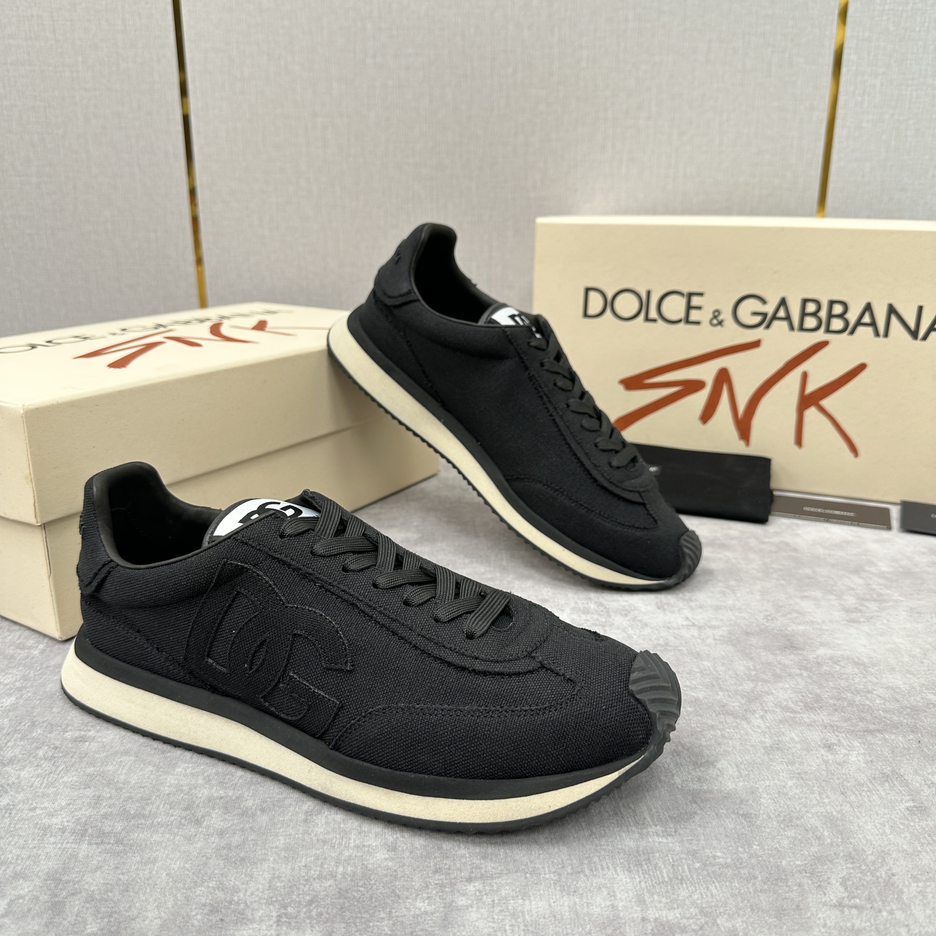 돌체앤가바나 Dolce&Gabbana 스니커즈