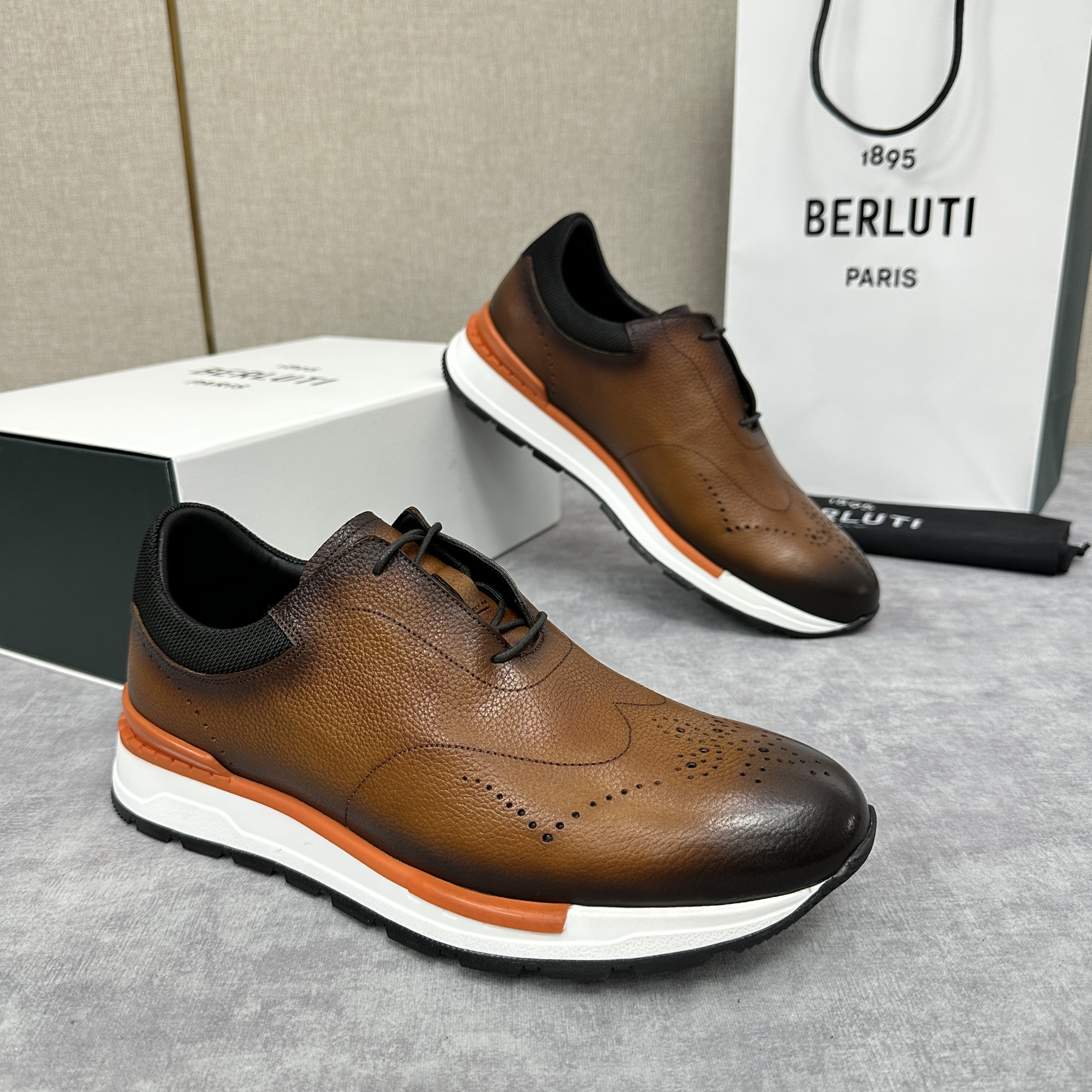 벨루티 Berluti Fast Track 스니커즈